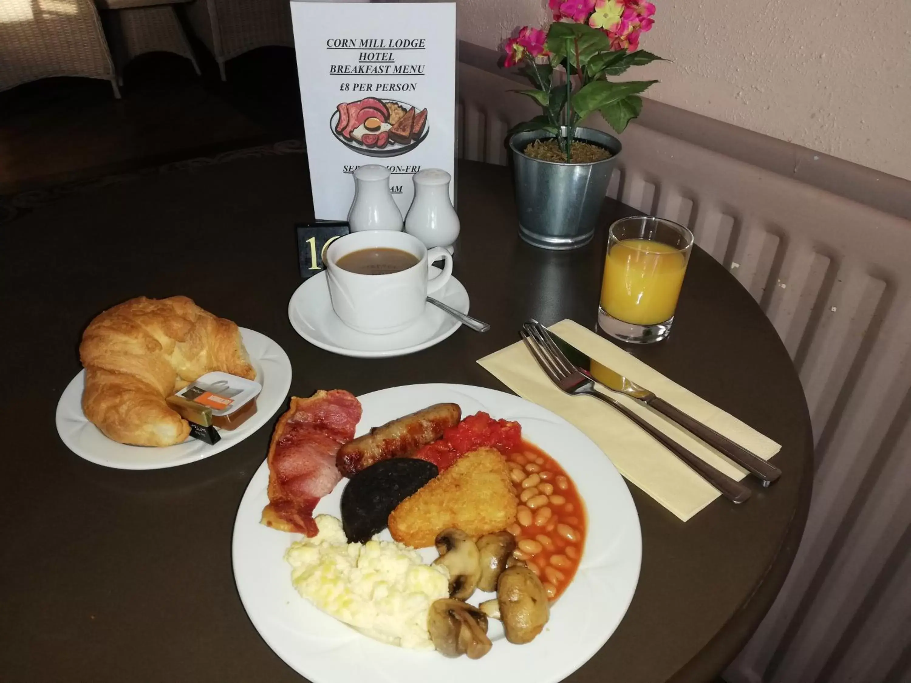 Breakfast in Corn Mill Lodge Hotel