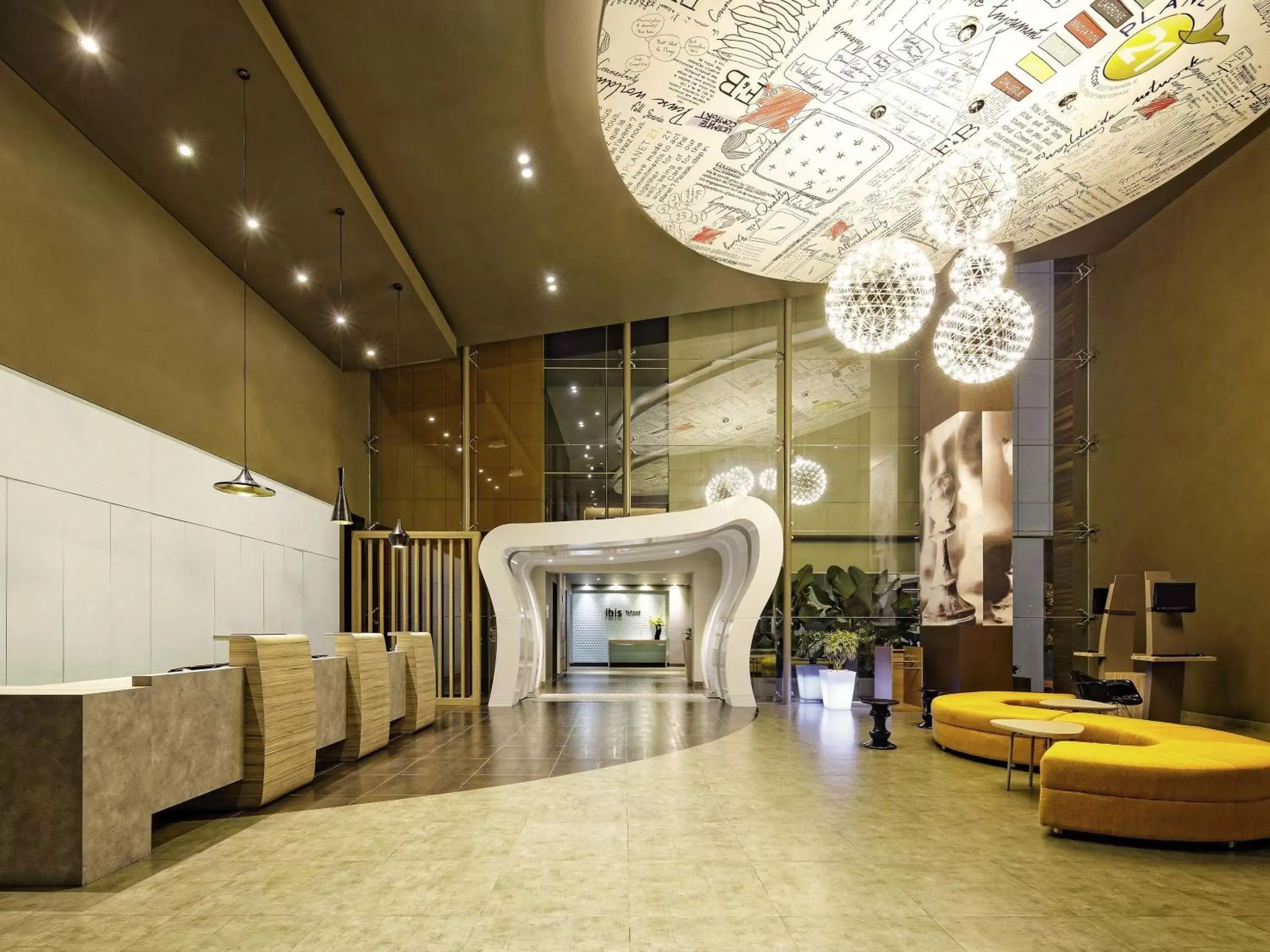 Property building, Lobby/Reception in Ibis Padang