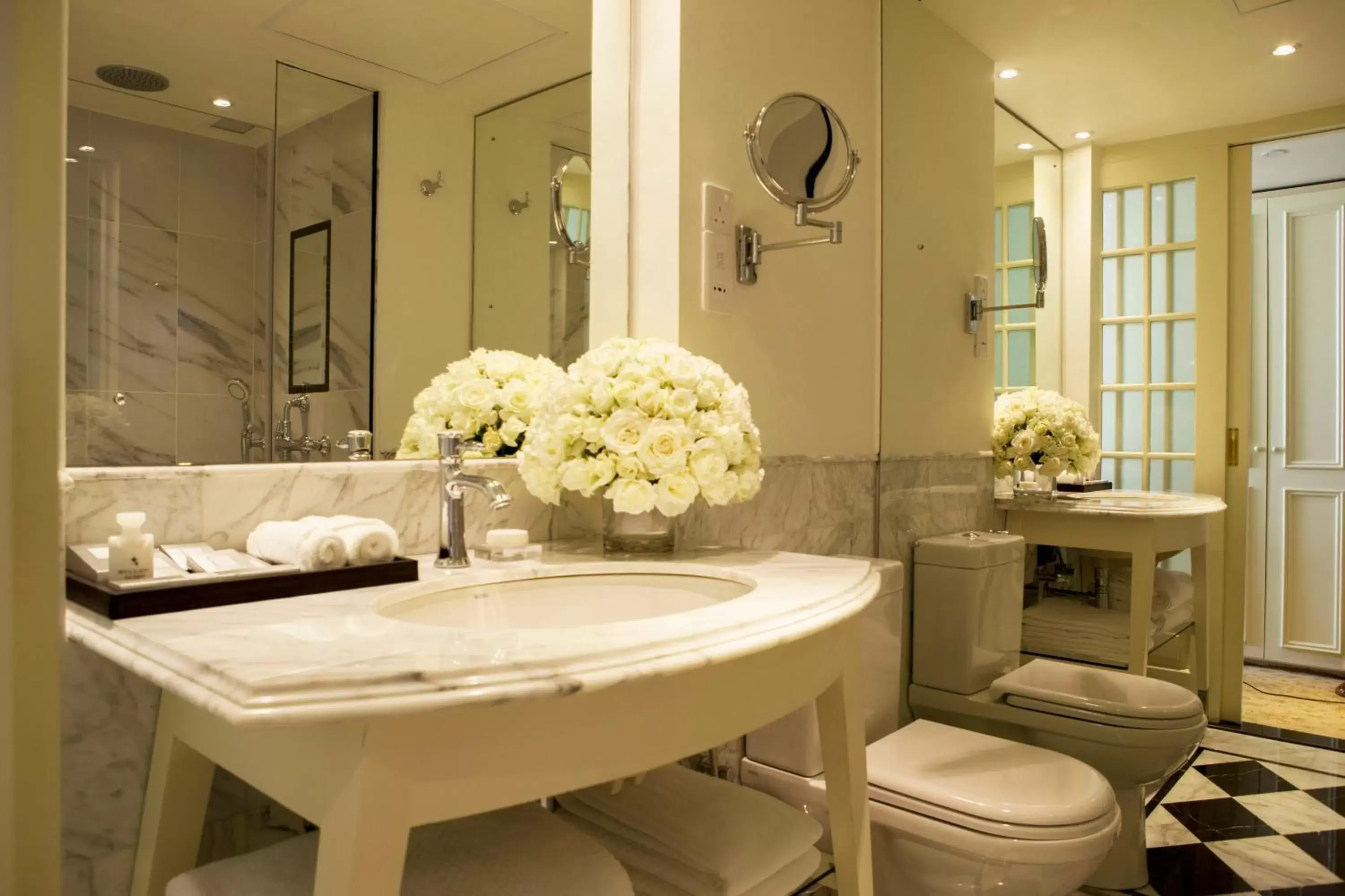 Bathroom in The Kingsbury Colombo Bathroom in The Kingsbury Colombo