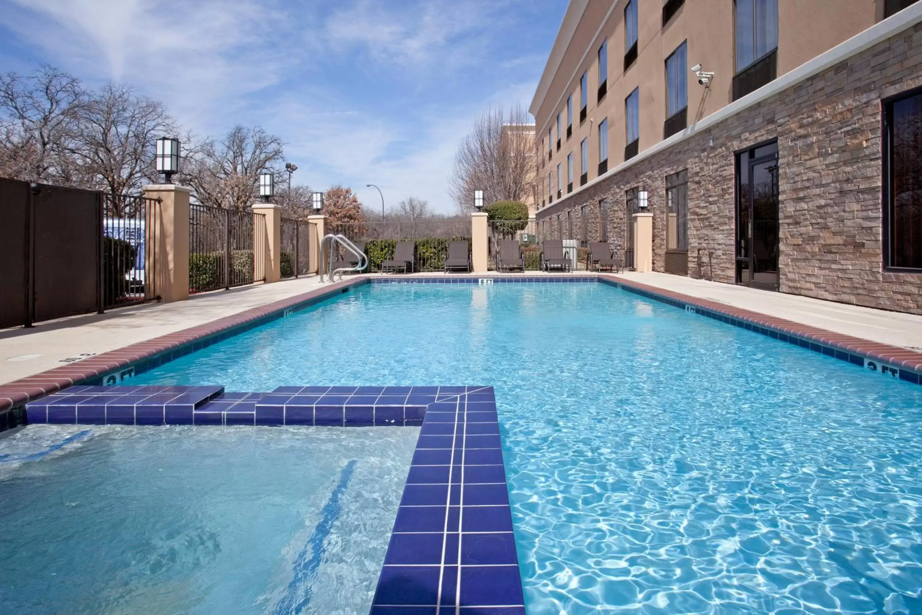 Swimming Pool in Holiday Inn Express Arlington Interstate 20 Parks Mall, an IHG Hotel