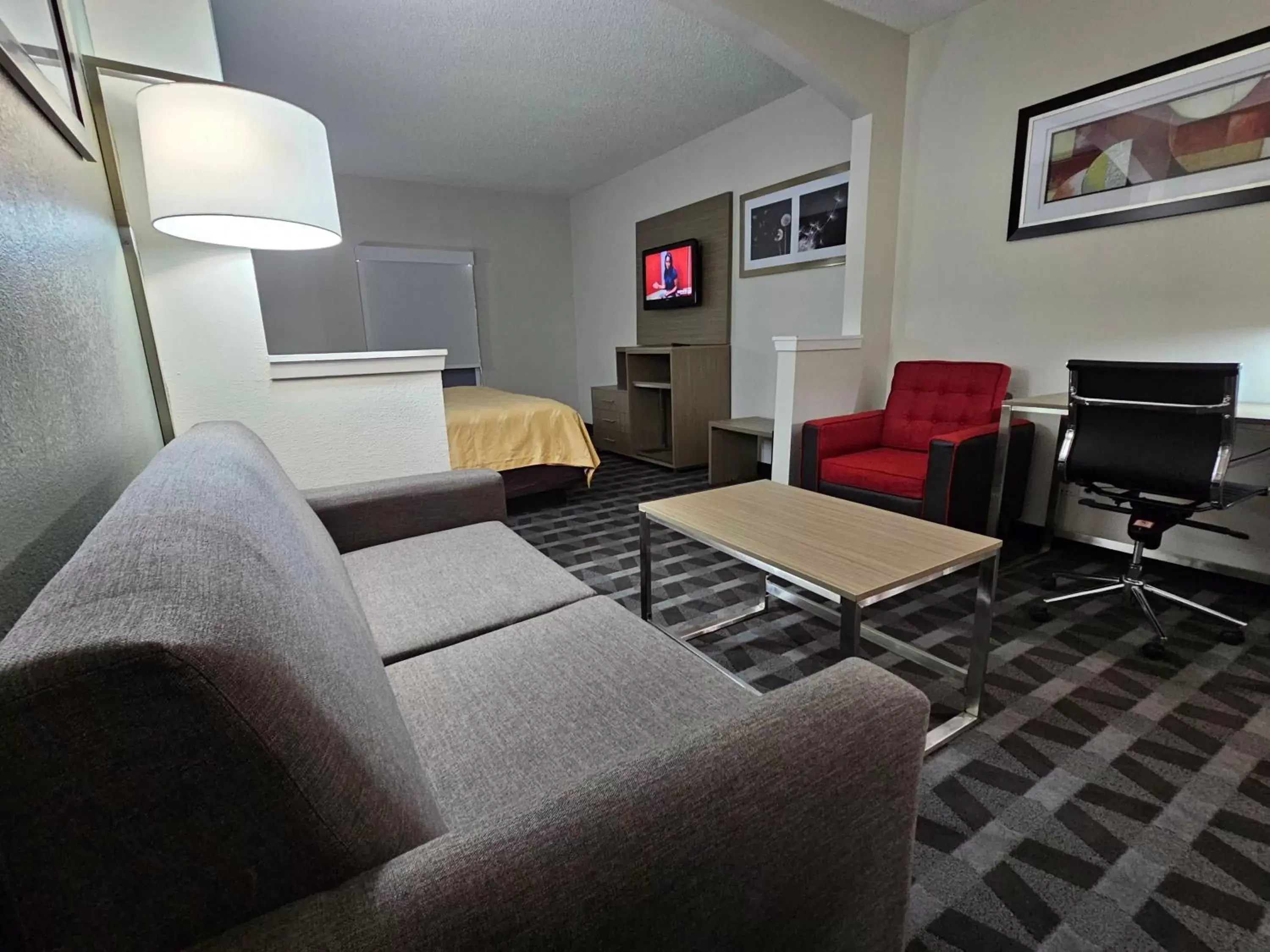 Seating Area in Quality Inn & Suites DFW Airport South