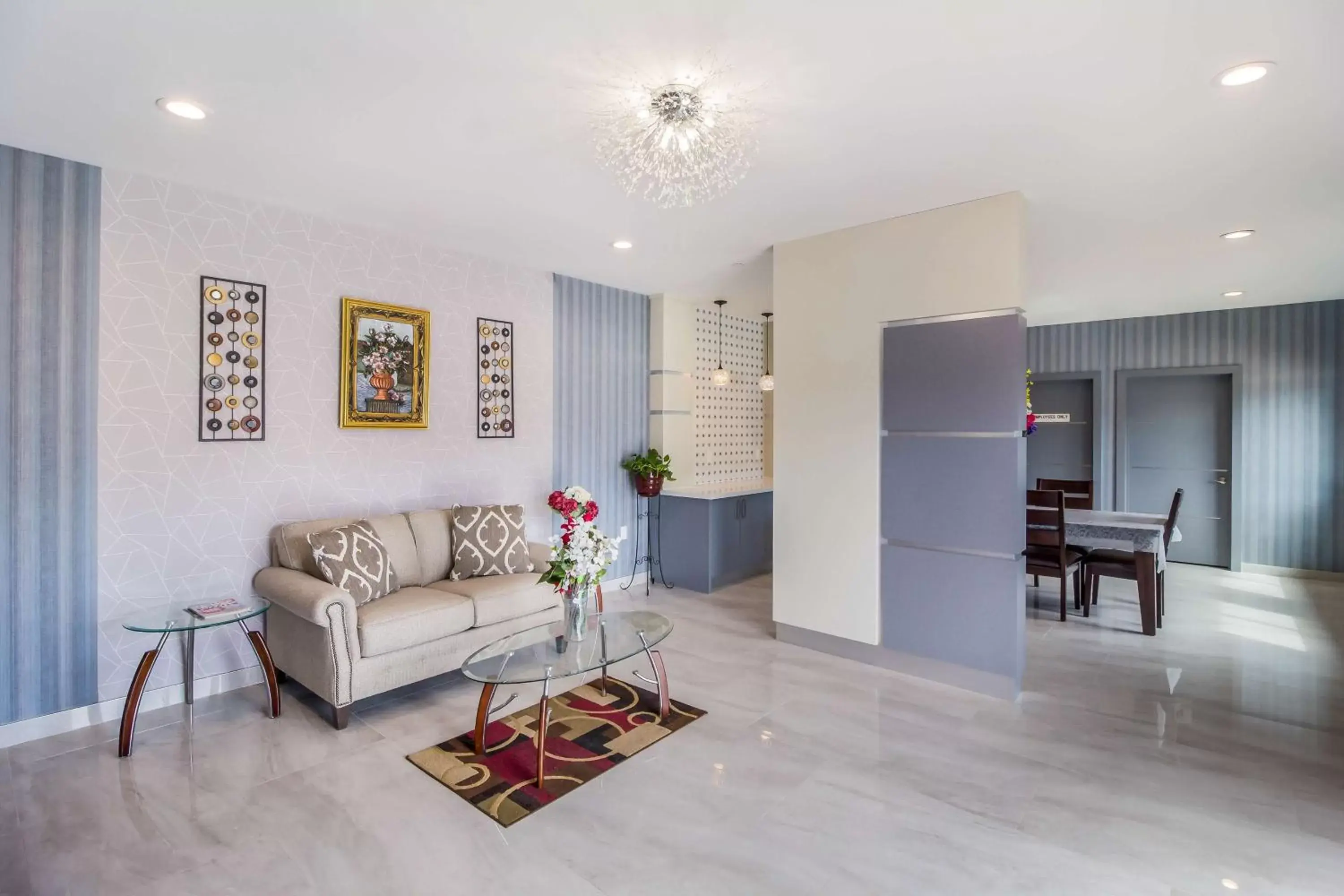 Lobby or reception in Studio 6 Deer Park, Tx Lobby or reception in Studio 6 Deer Park, Tx