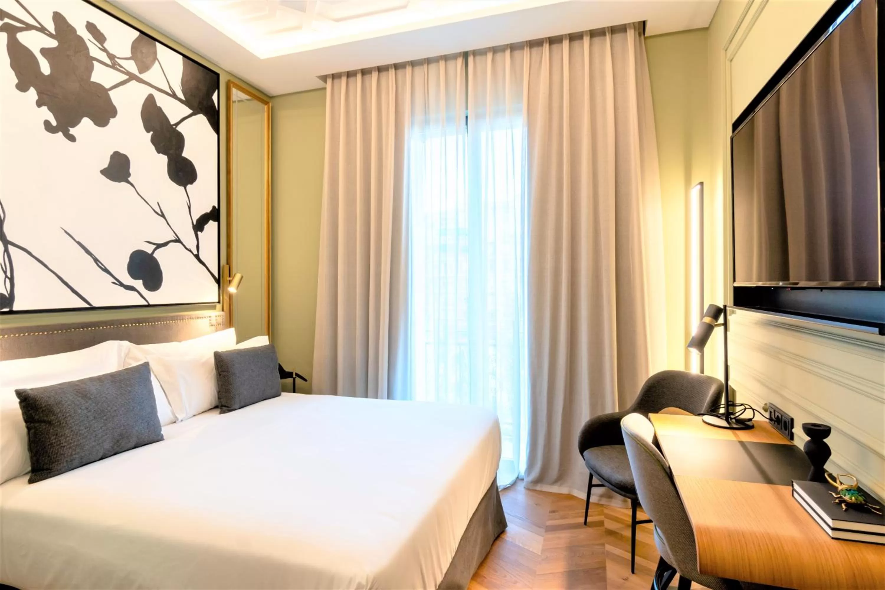 Bed in L&H Gran Vía Valencia