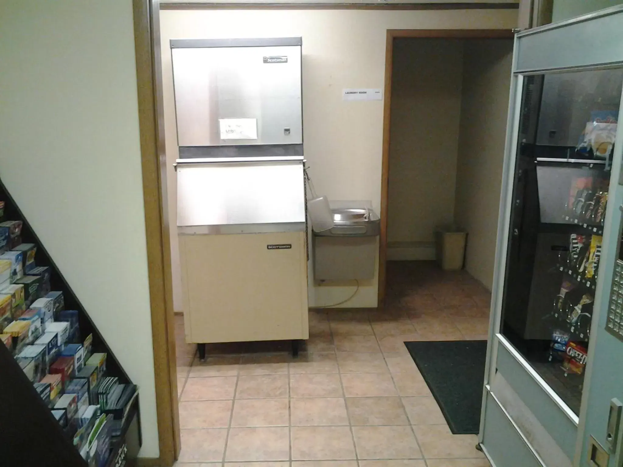 Coffee/tea facilities, Kitchen/Kitchenette in Xenia Country Inn