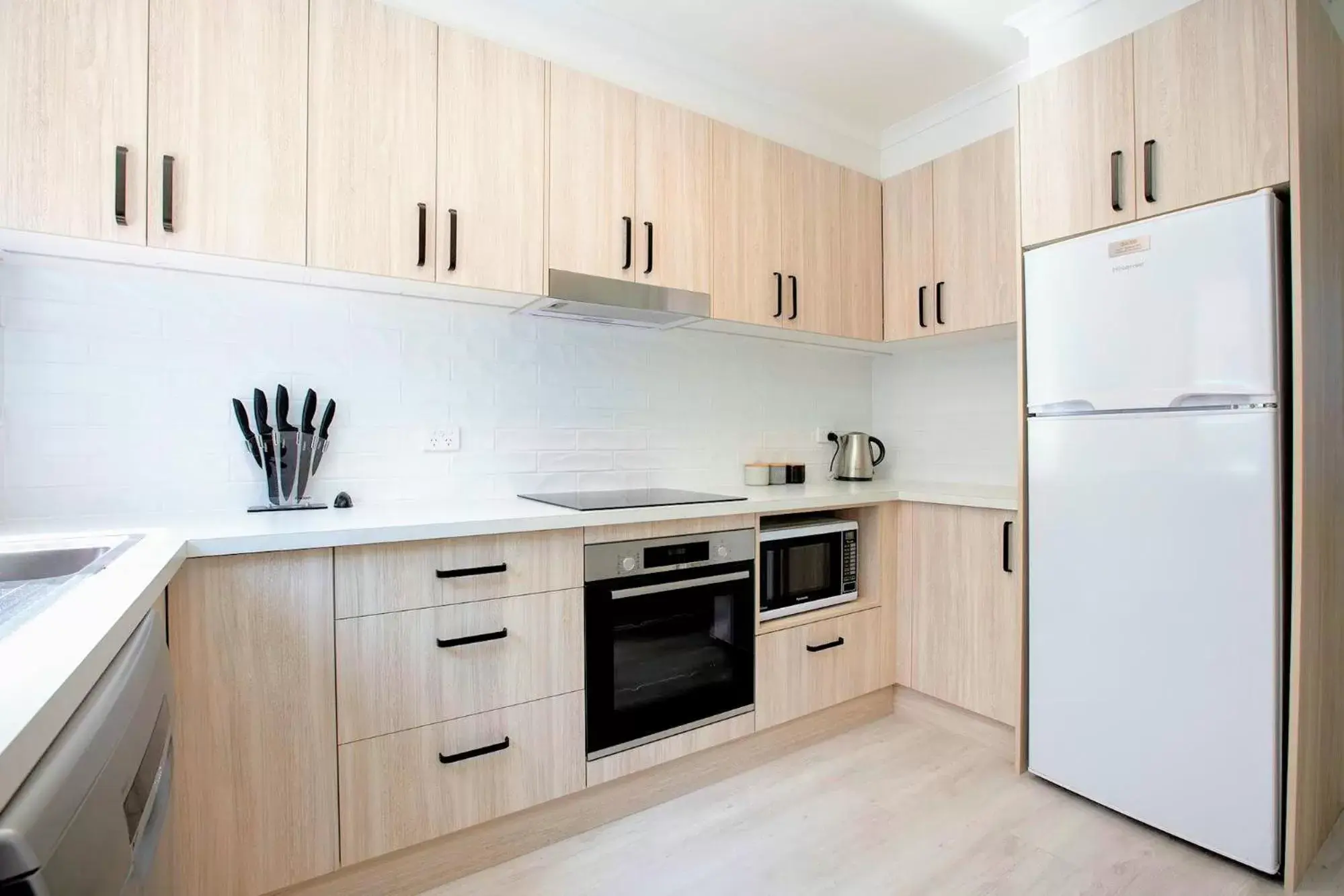 Kitchen/Kitchenette in The Terraces Main Beach