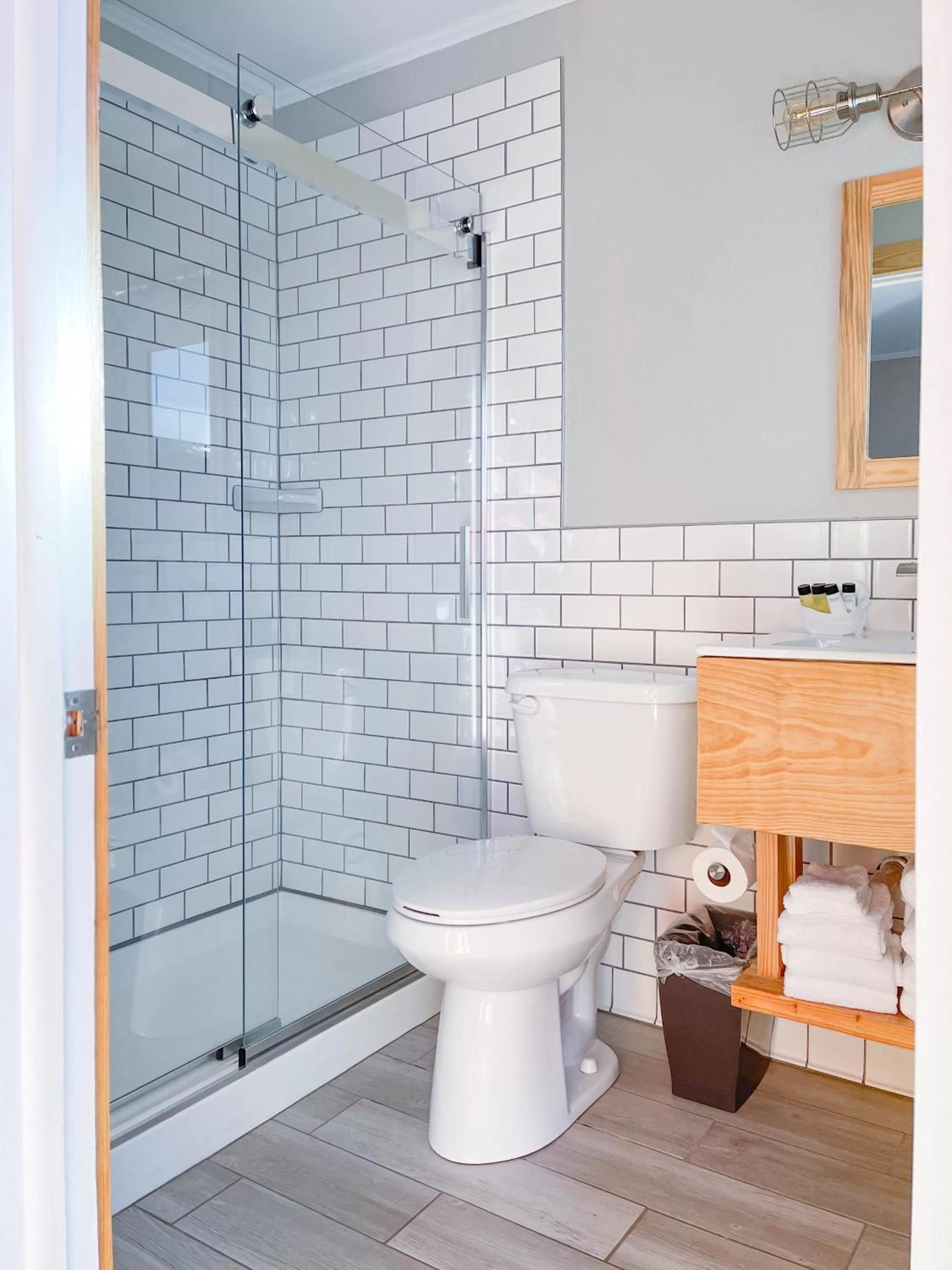 Bathroom in The Wanderoo Lodge