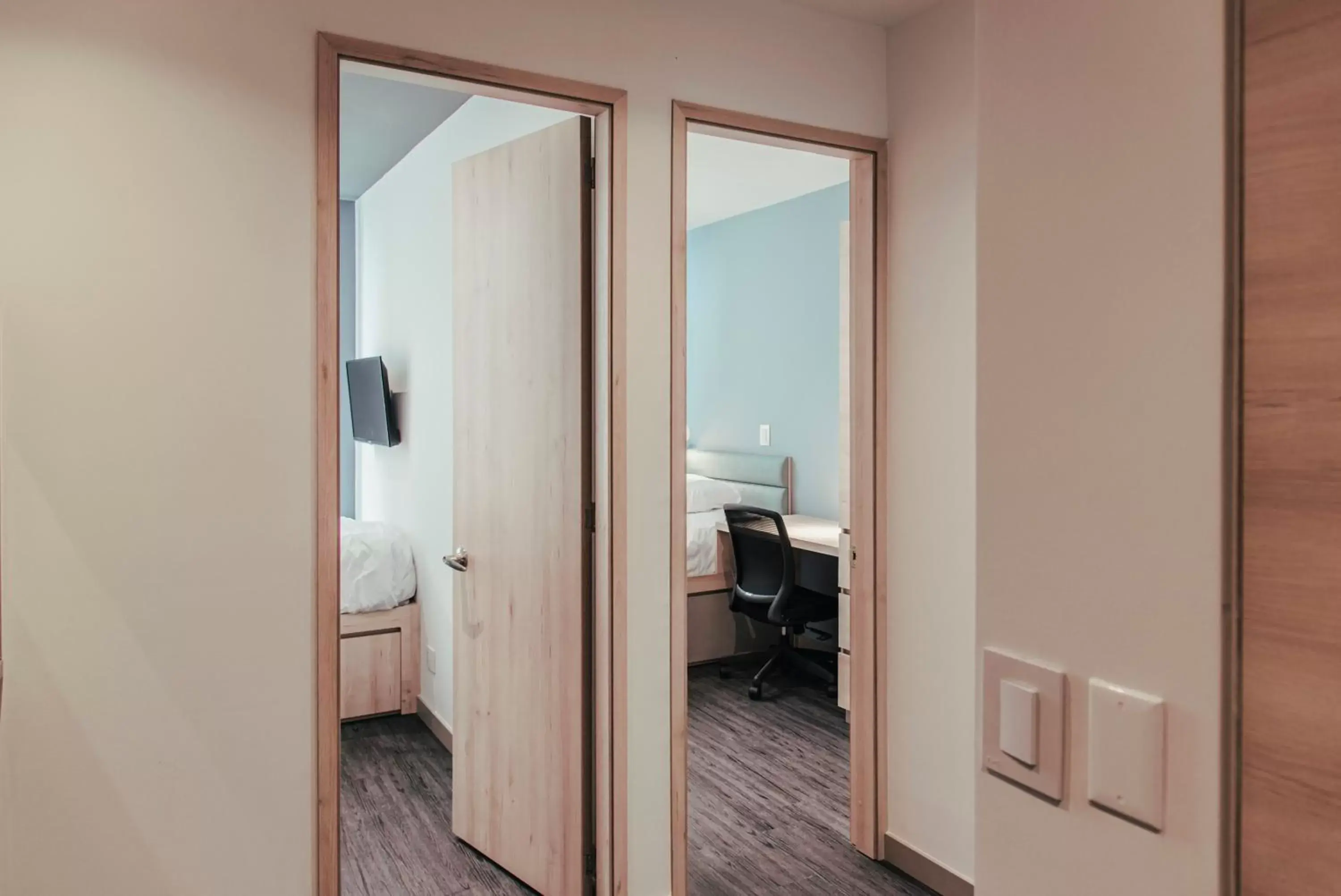 Photo of the whole room in UMA Suites Chia Photo of the whole room in UMA Suites Chia