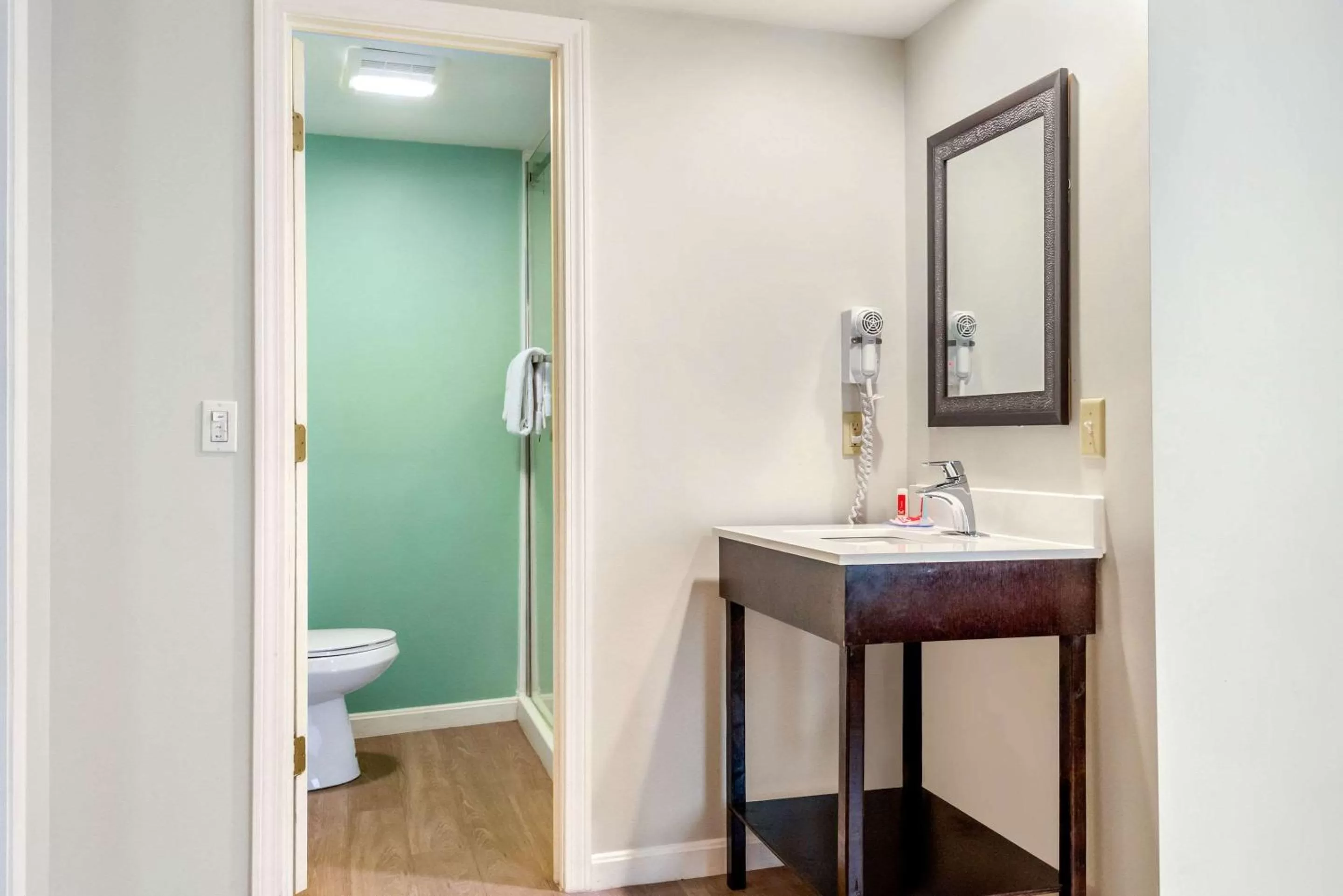 Bedroom in Quality Inn & Suites