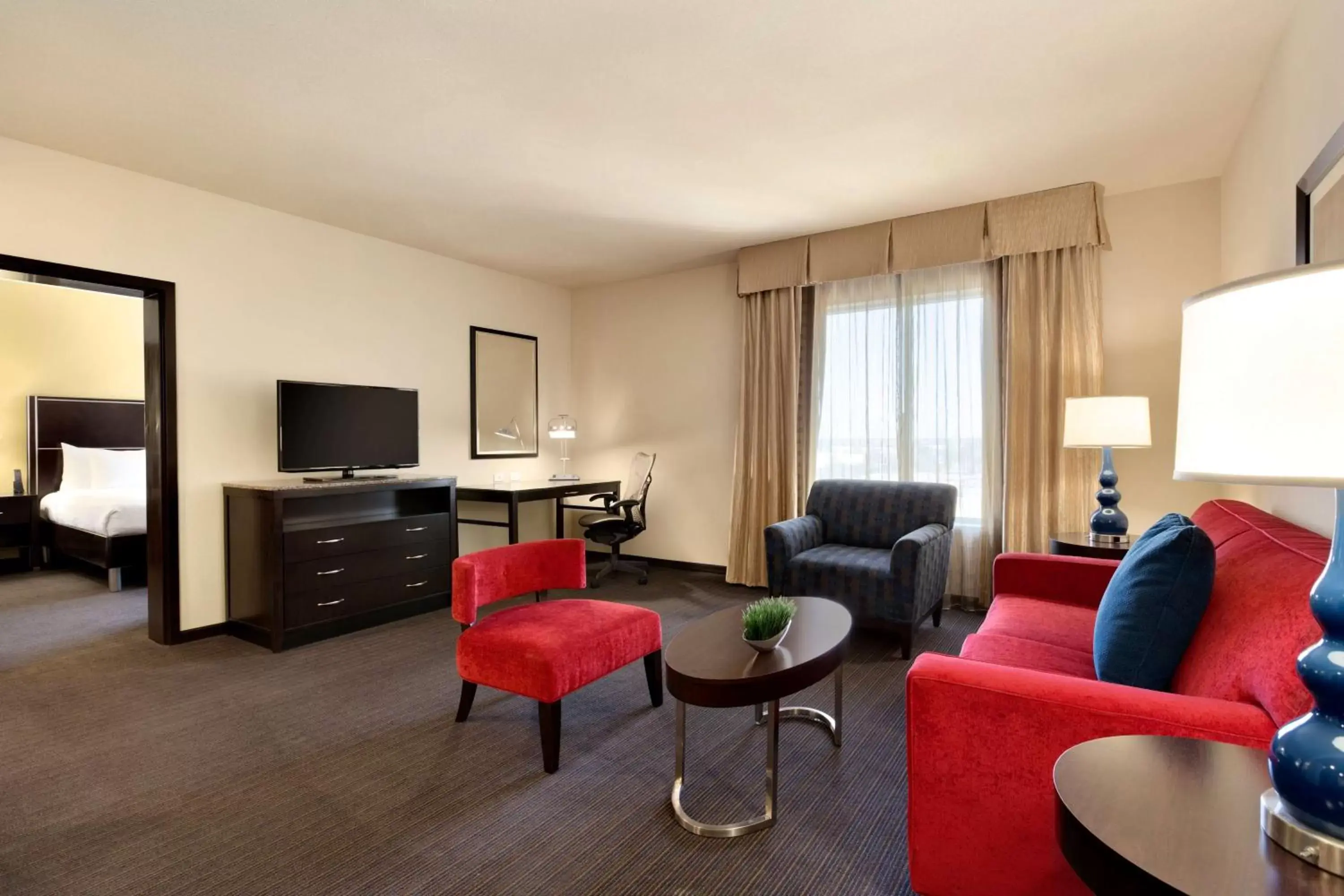 Bedroom, Seating Area in Hilton Garden Inn Houston NW America Plaza