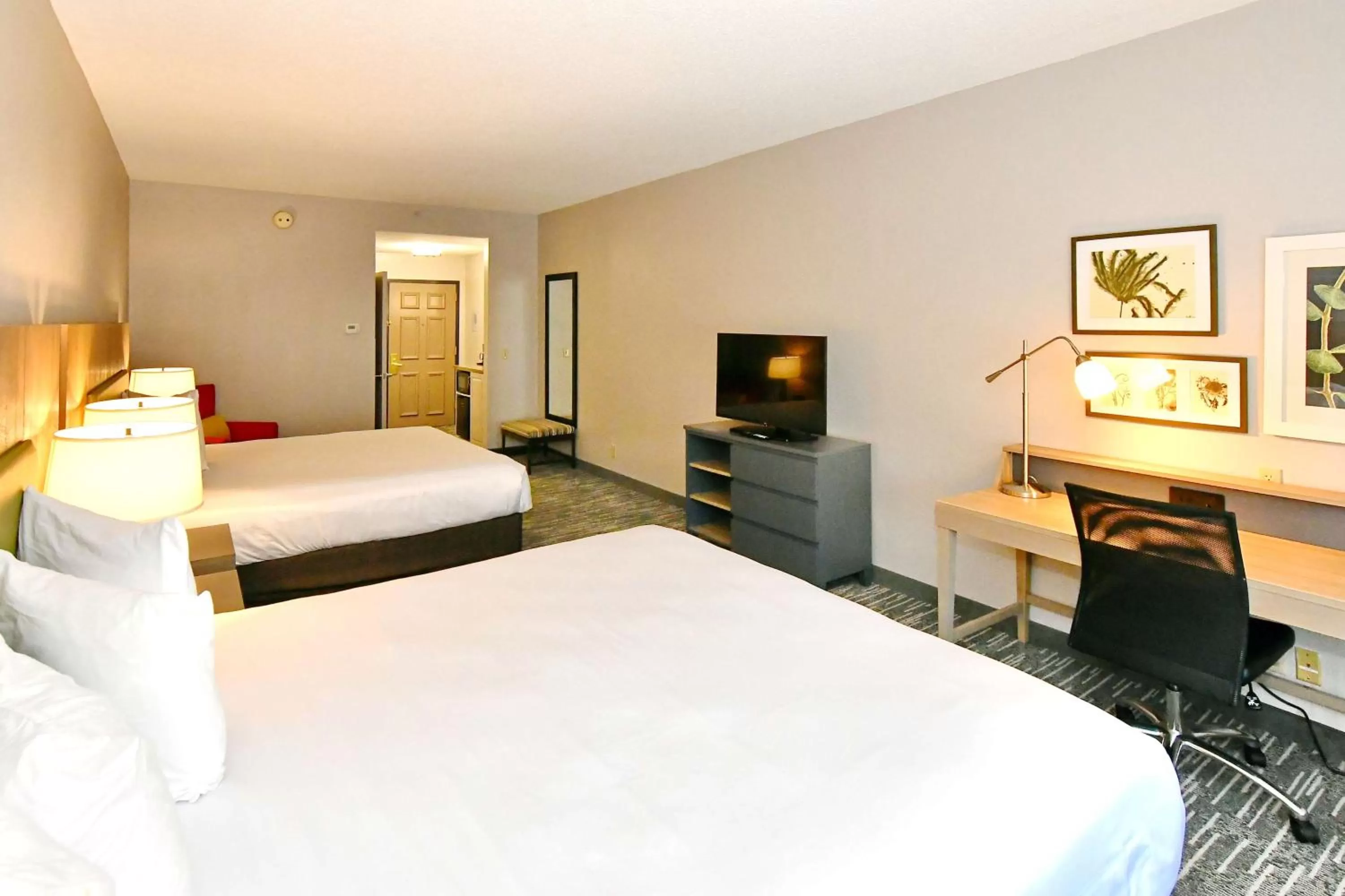 Bedroom, Bed in Country Inn & Suites by Radisson, Mount Morris, NY