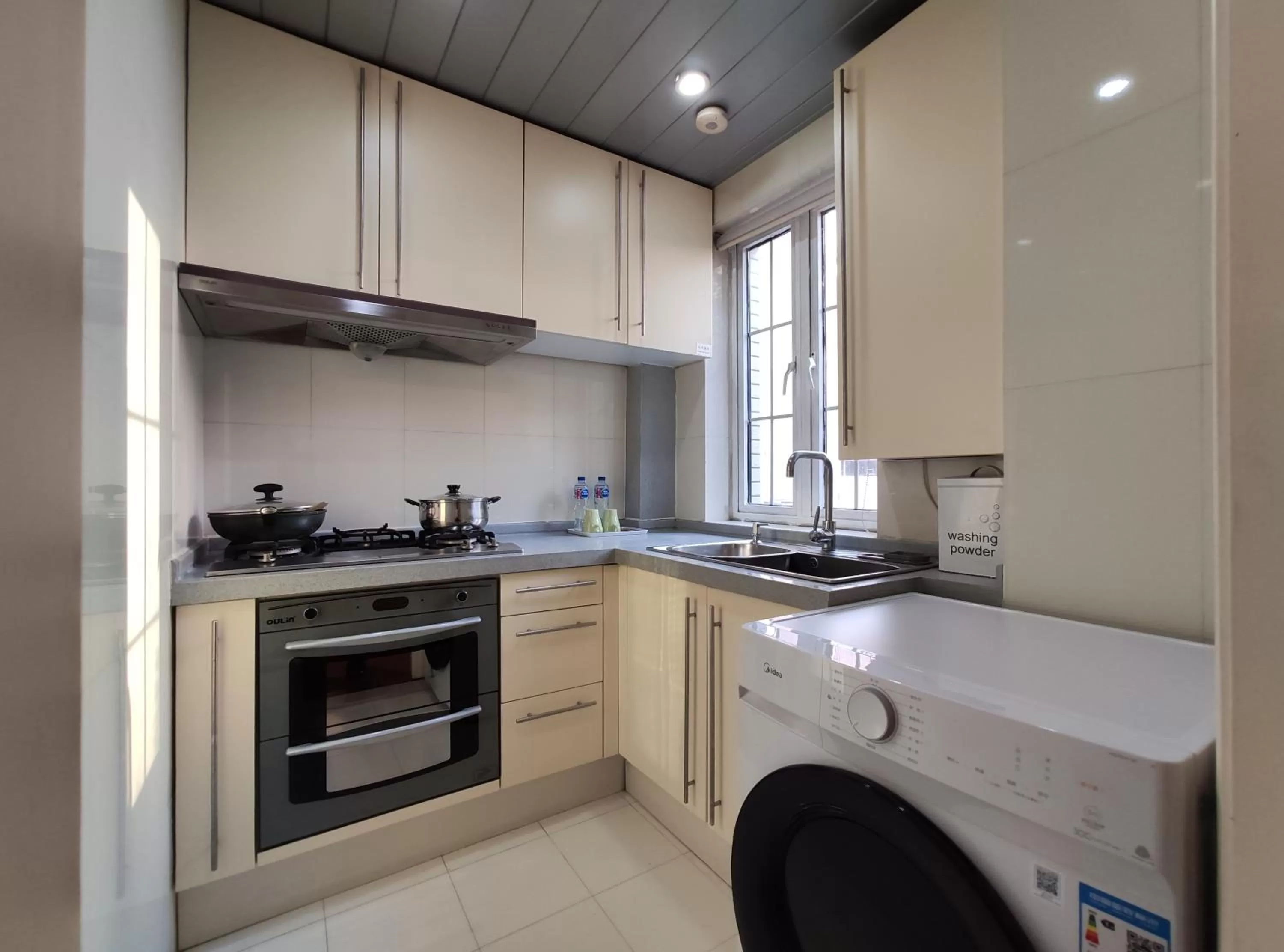 Ladoll Service Apartments