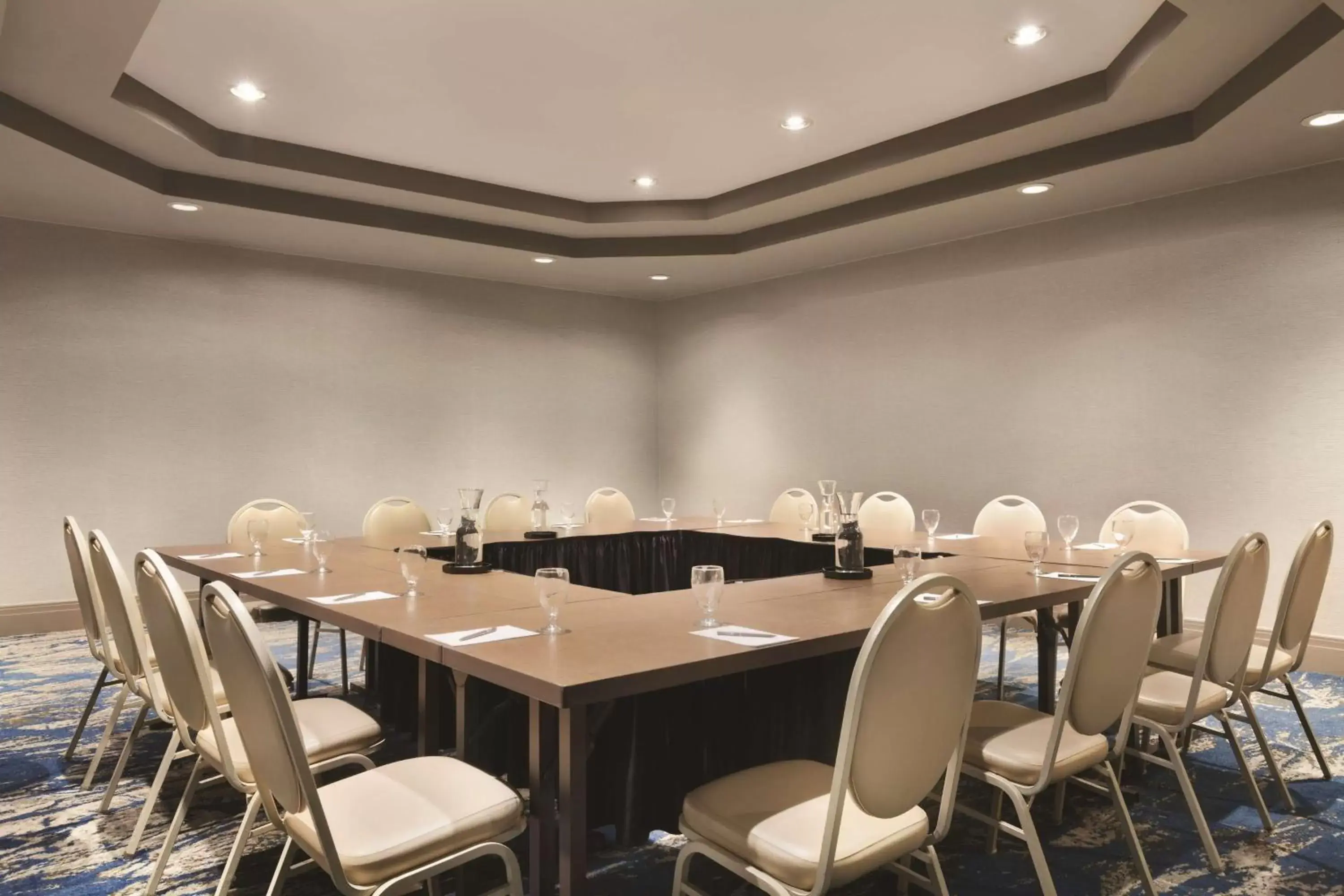 Meeting/conference room in Embassy Suites by Hilton Brea - North Orange County