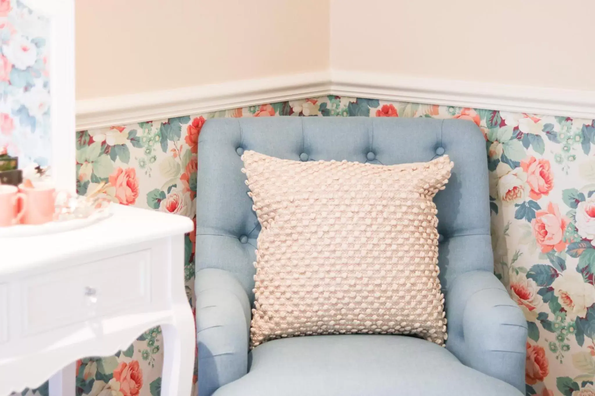 Decorative detail, Seating Area in Fleur de Lys Bampton