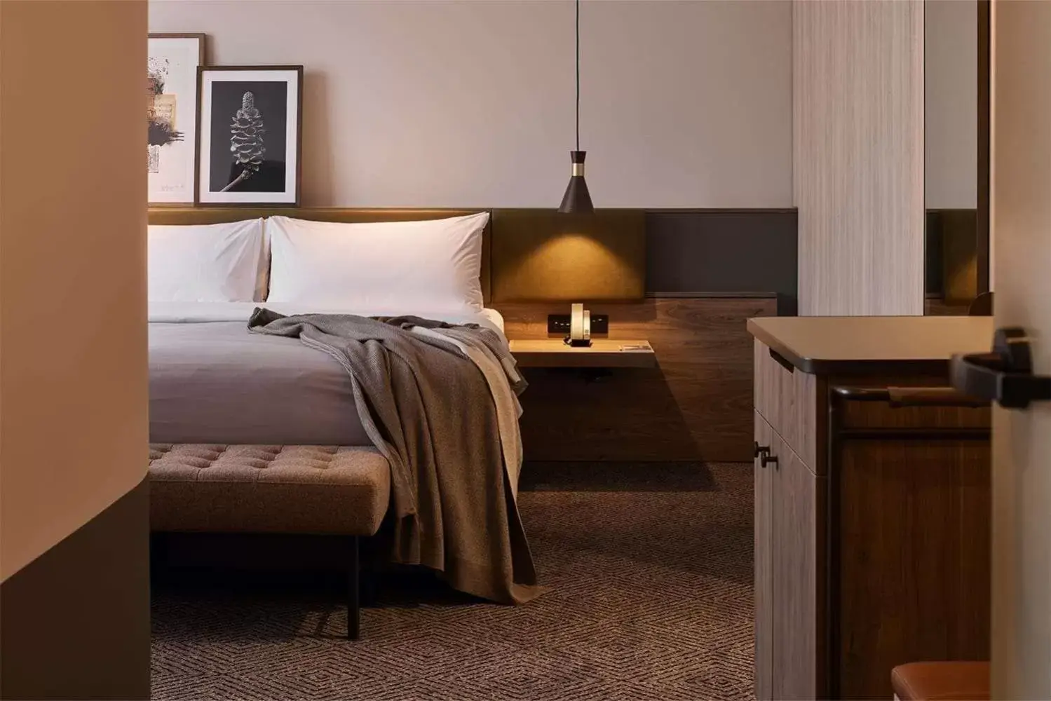 Bedroom, Bed in Rydges Melbourne