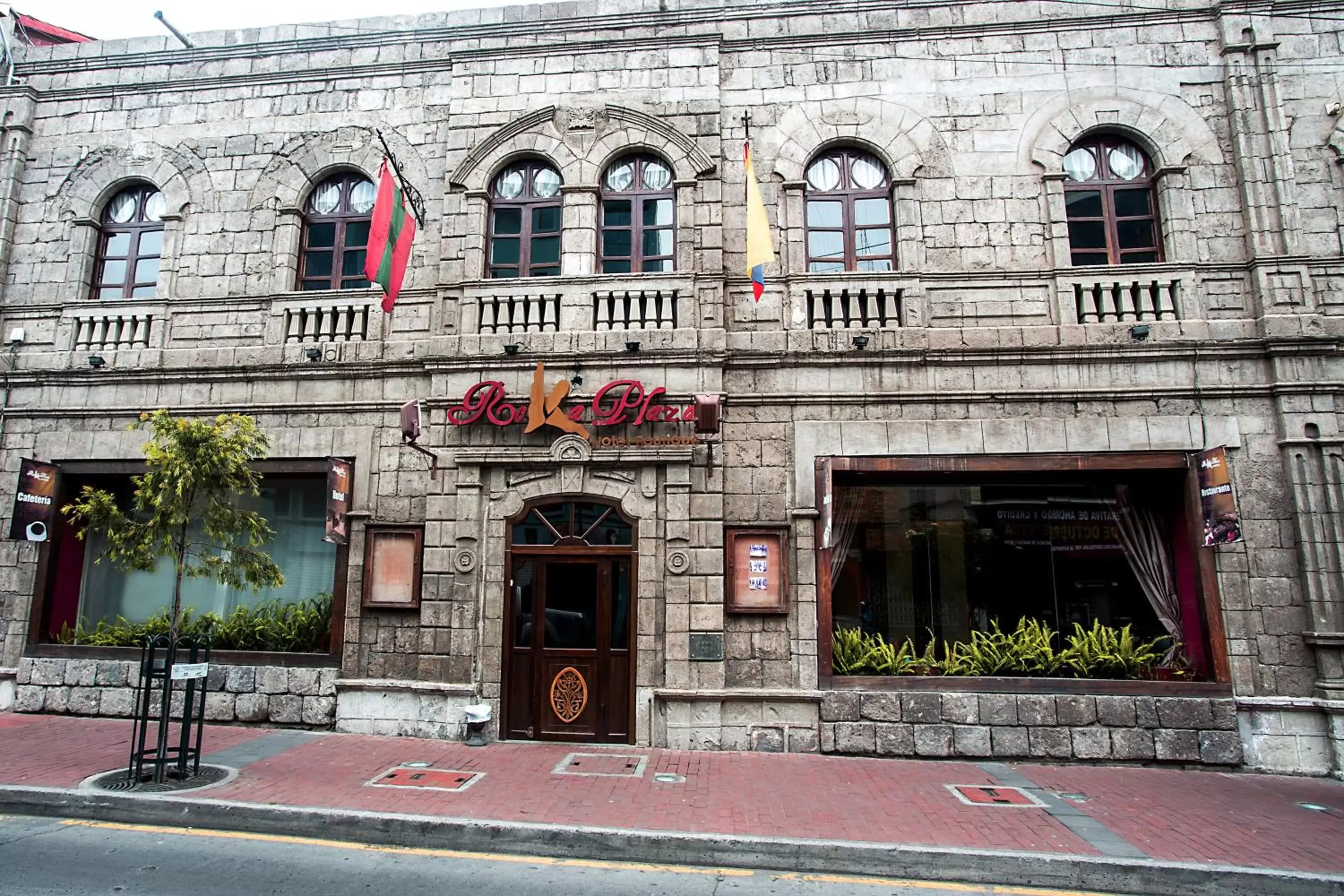 Facade/entrance, Property Building in Roka Plaza Hotel Boutique