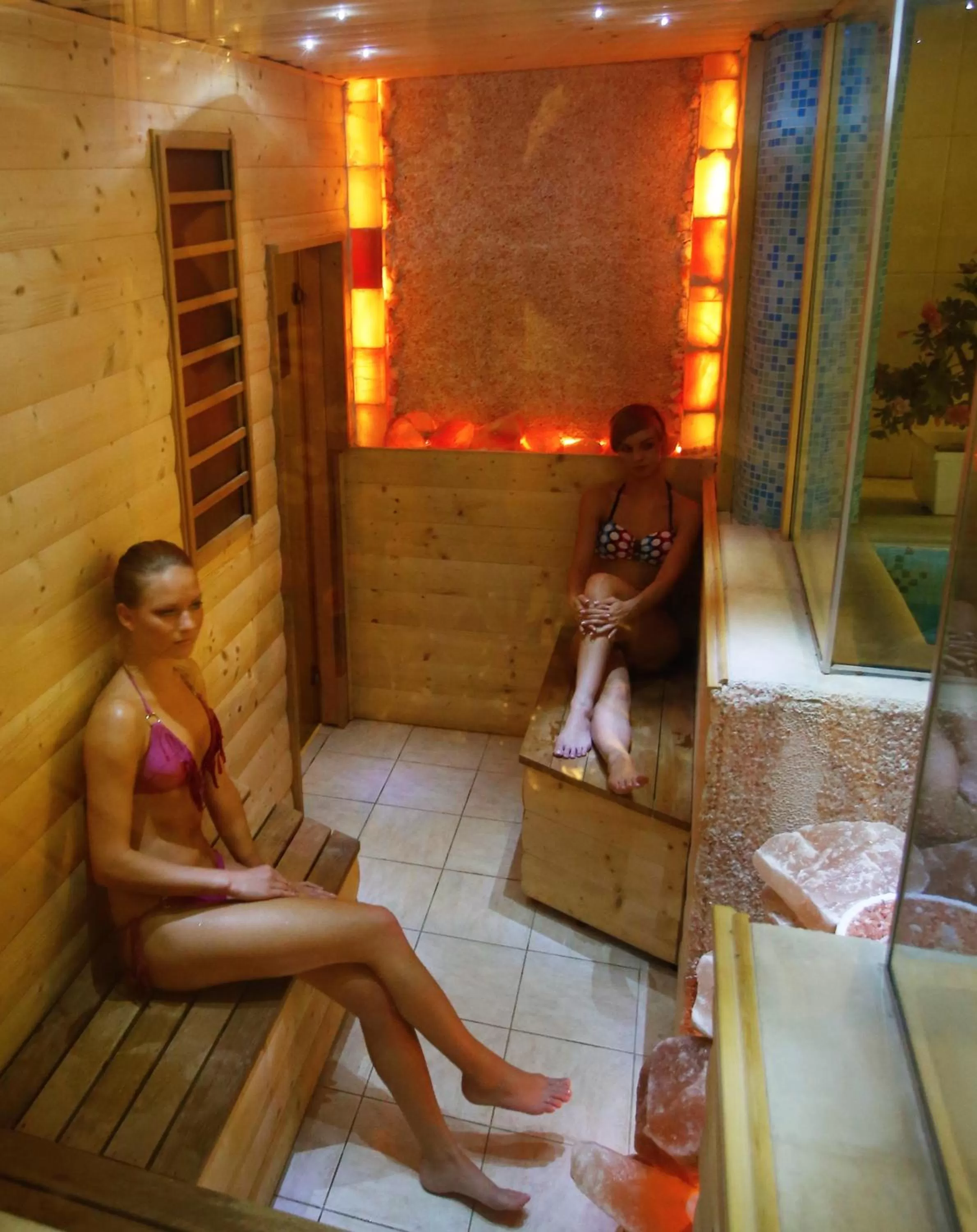 People in Hotel Korona Wellness, Rendezvény és Borszálloda