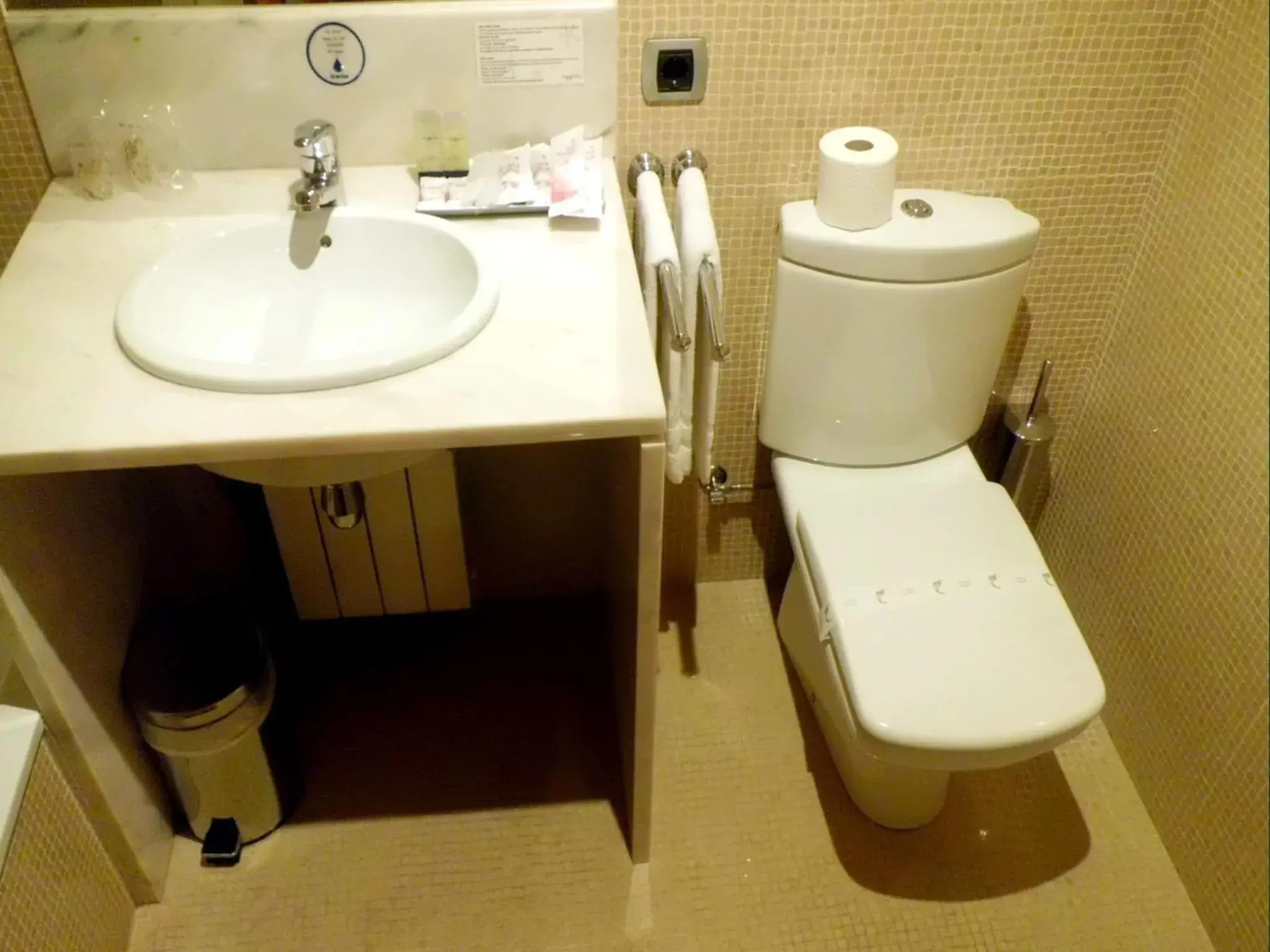 Bathroom in Hotel Vila do Alba