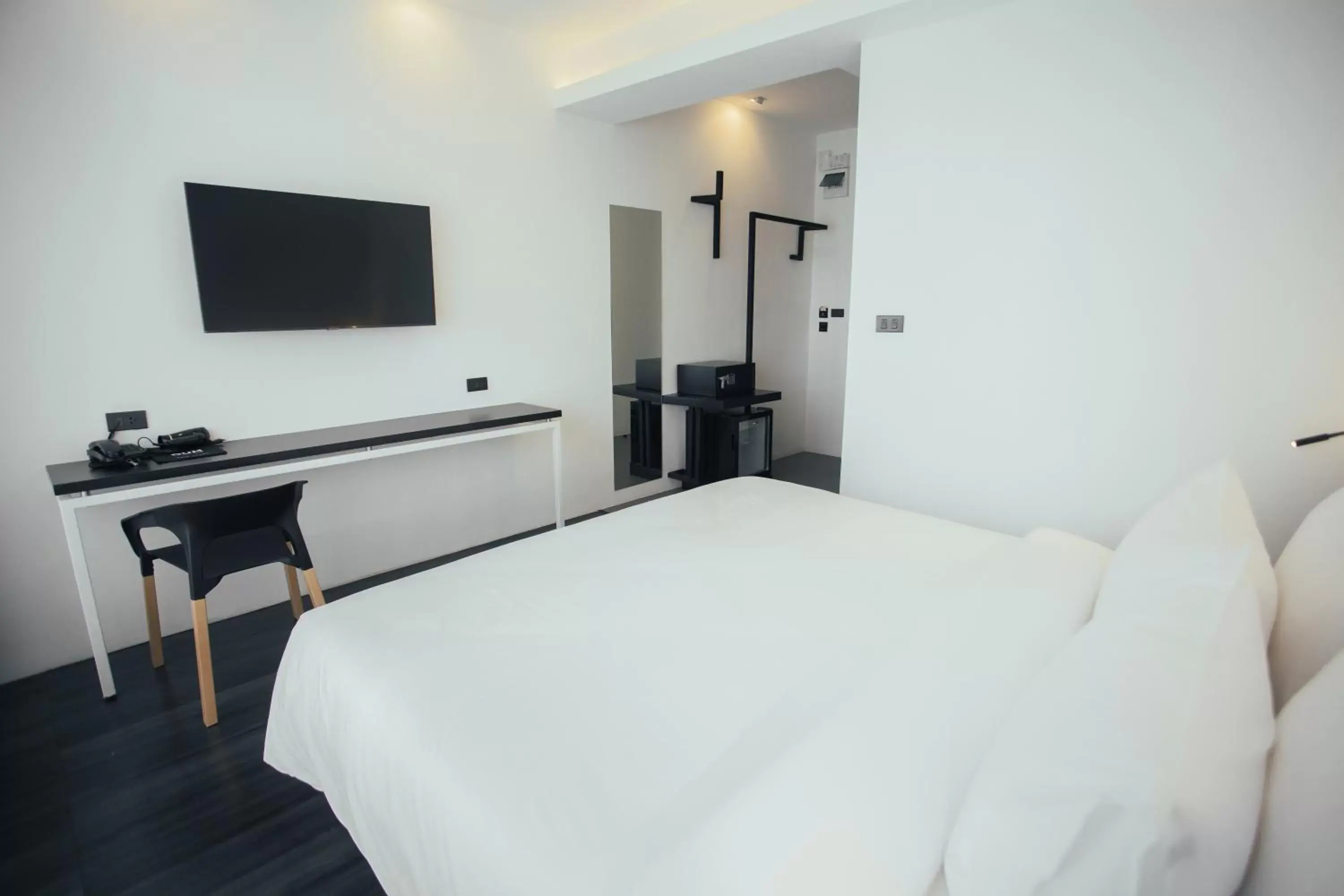 Standard King Room in DUM Hotel - Si Phum Standard King Room in DUM Hotel - Si Phum