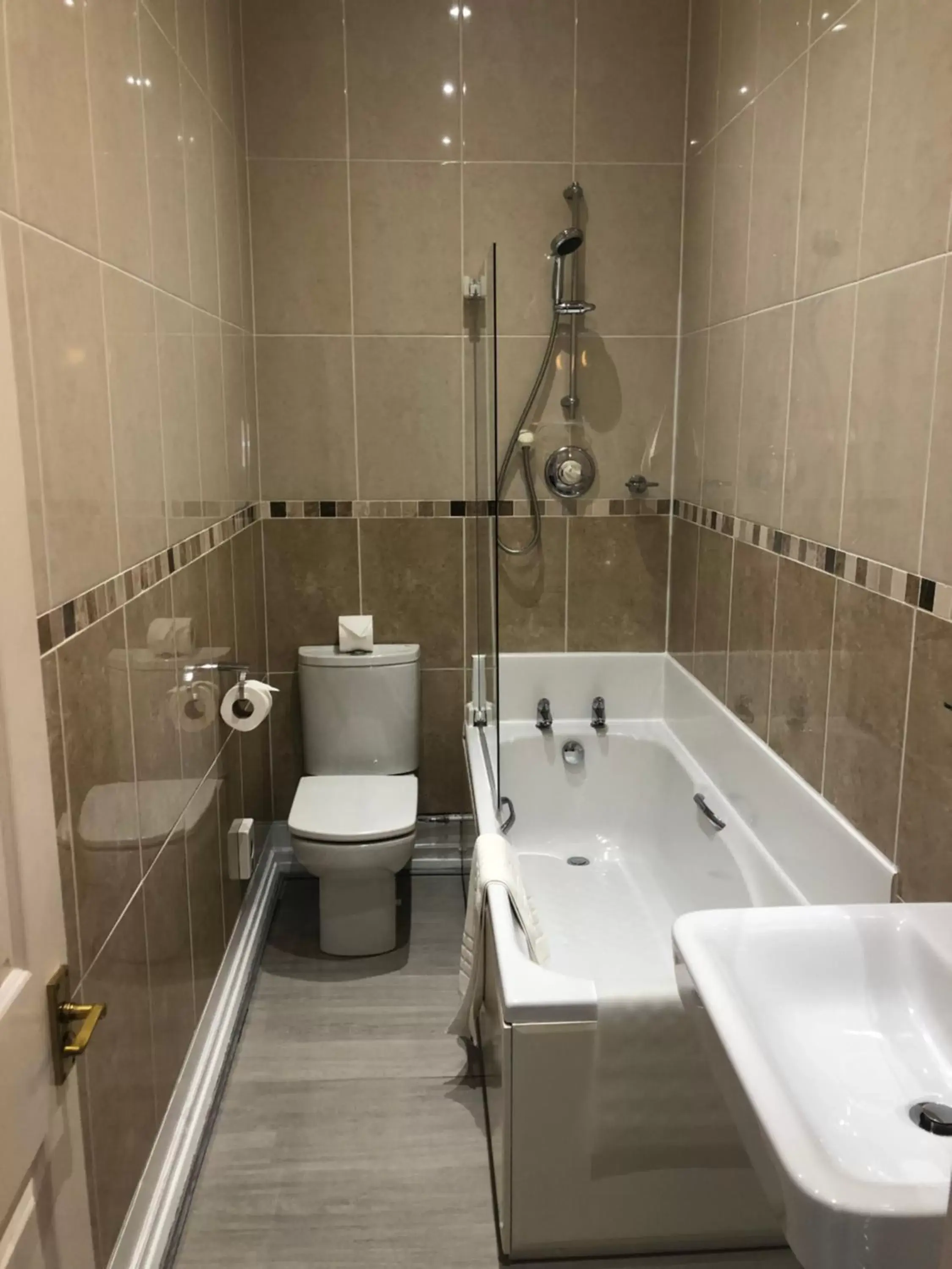 Bathroom in BEST WESTERN New Holmwood Hotel