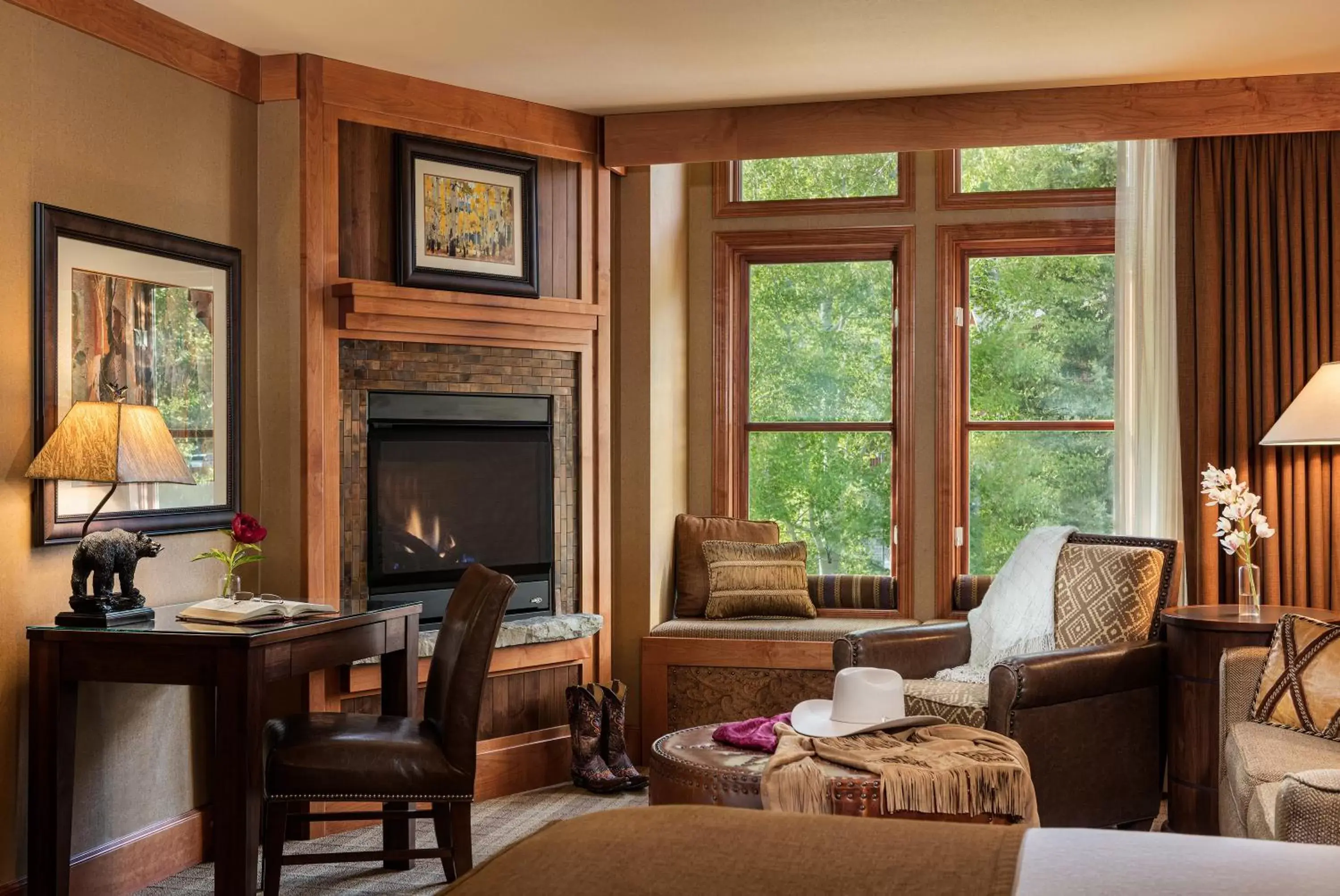 Living room, Seating Area in Wyoming Inn of Jackson Hole