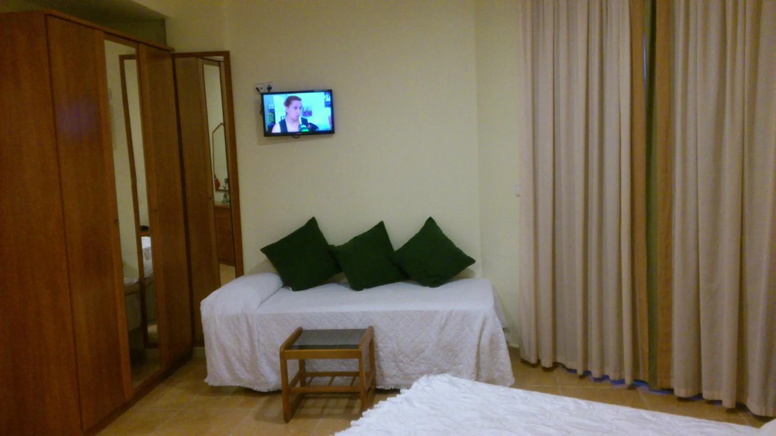 Photo of the whole room, Bed in Hotel Paloma