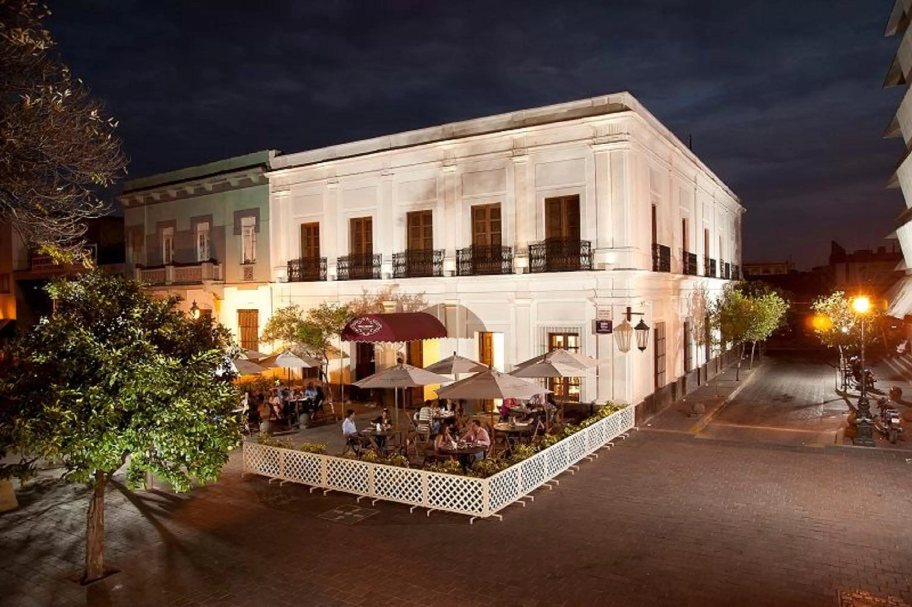 Property building in Del Carmen Concept Hotel Boutique by Chai