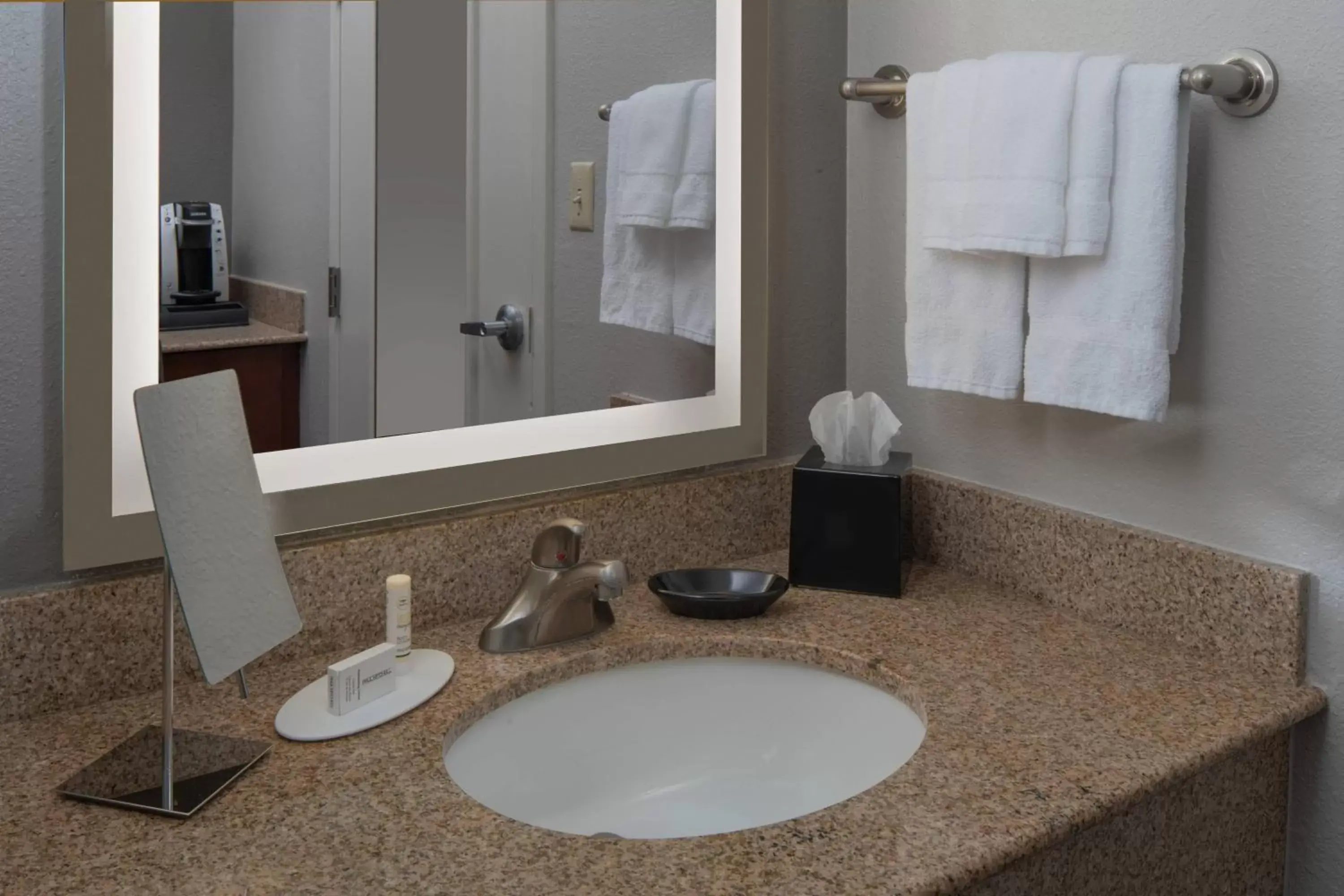 Bathroom in Courtyard by Marriott Jacksonville at the Mayo Clinic Campus/Beaches