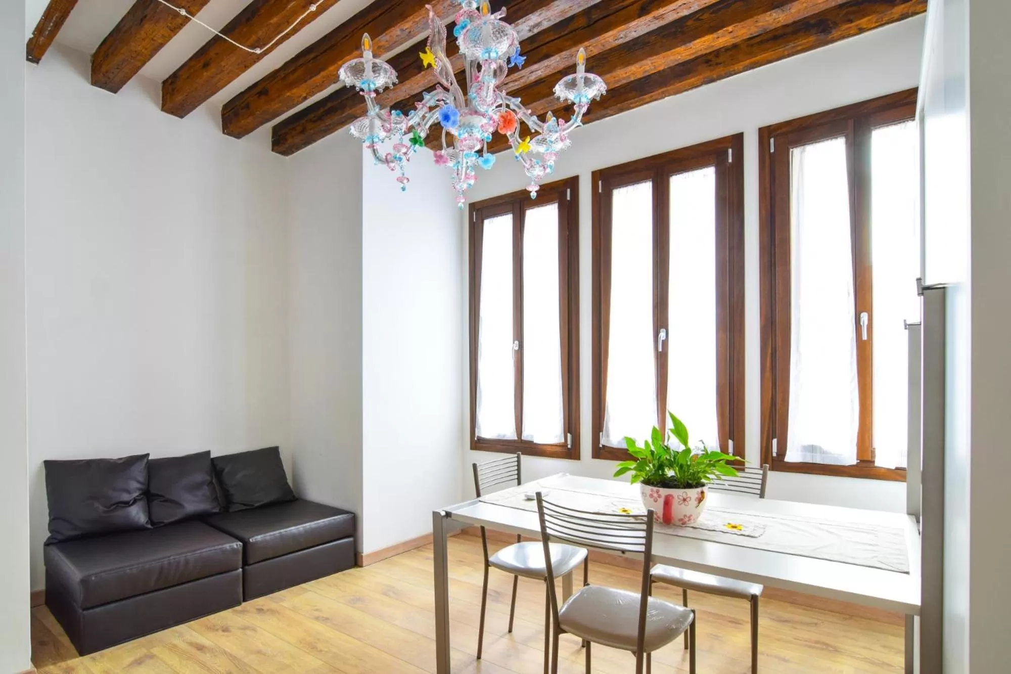 Lobby or reception in Rialto Suite 707