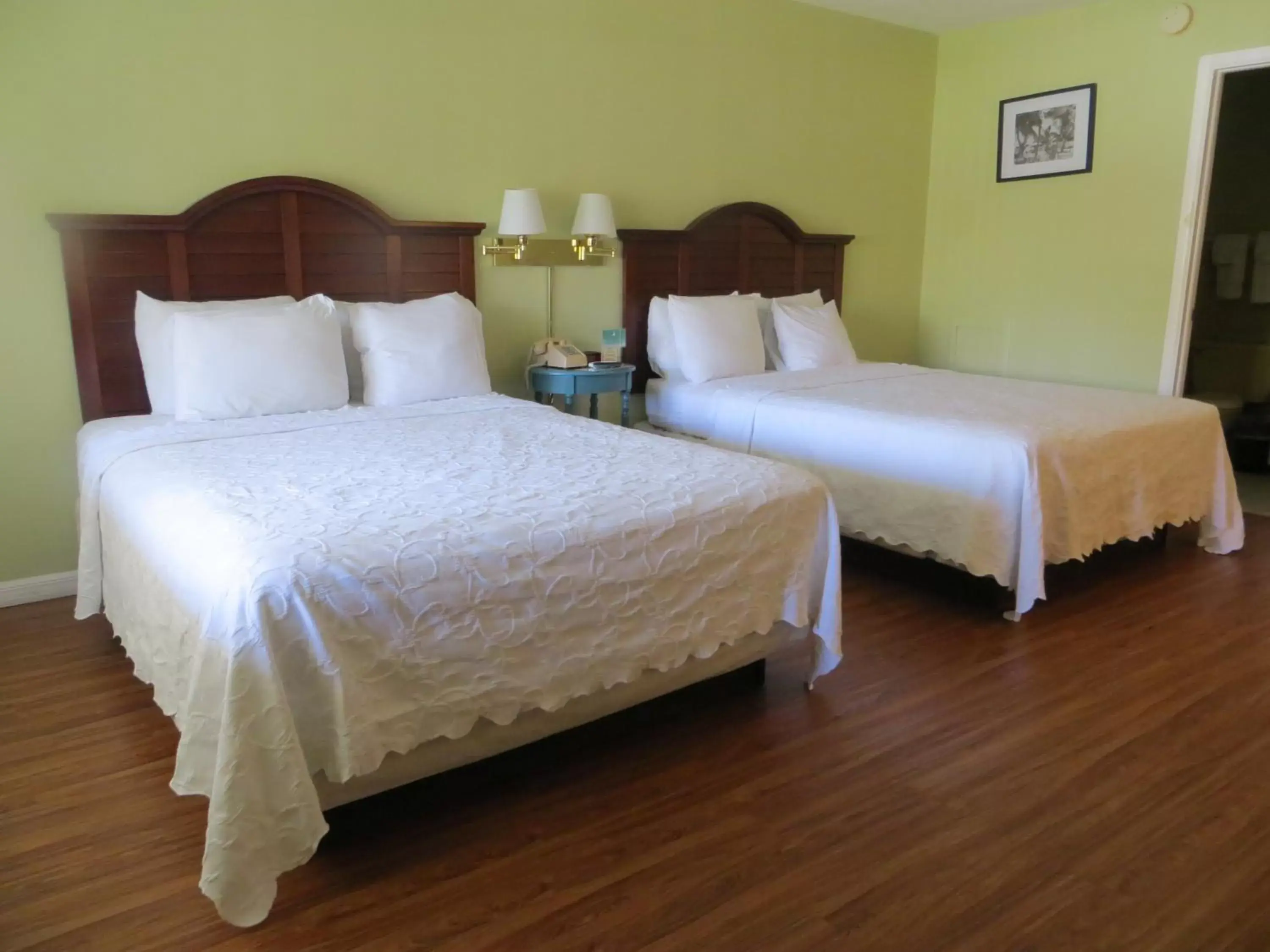 Bed in Matanzas Inn