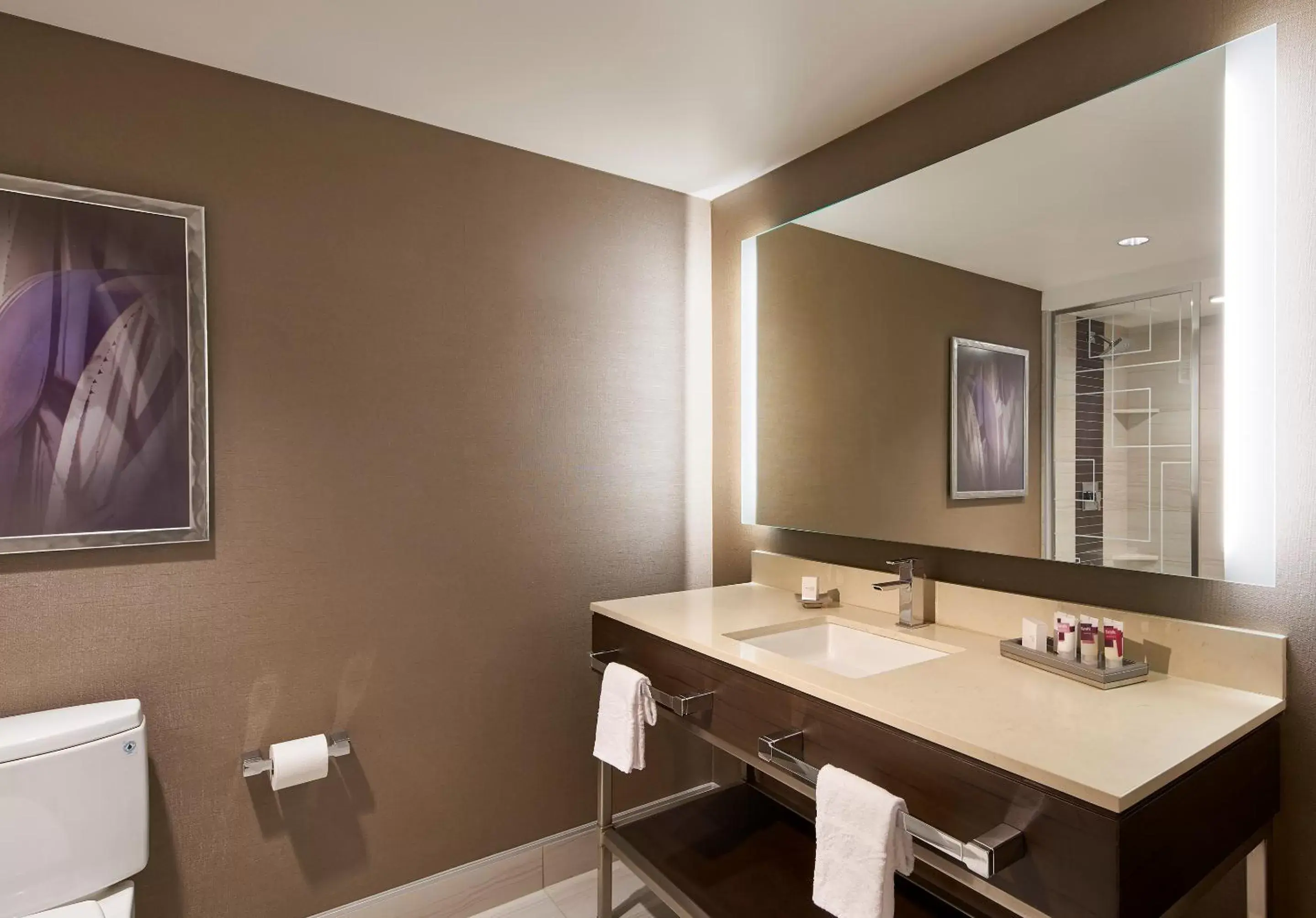 Bathroom in Harrah's Resort Atlantic City, A Caesars Destination Bathroom in Harrah's Resort Atlantic City, A Caesars Destination