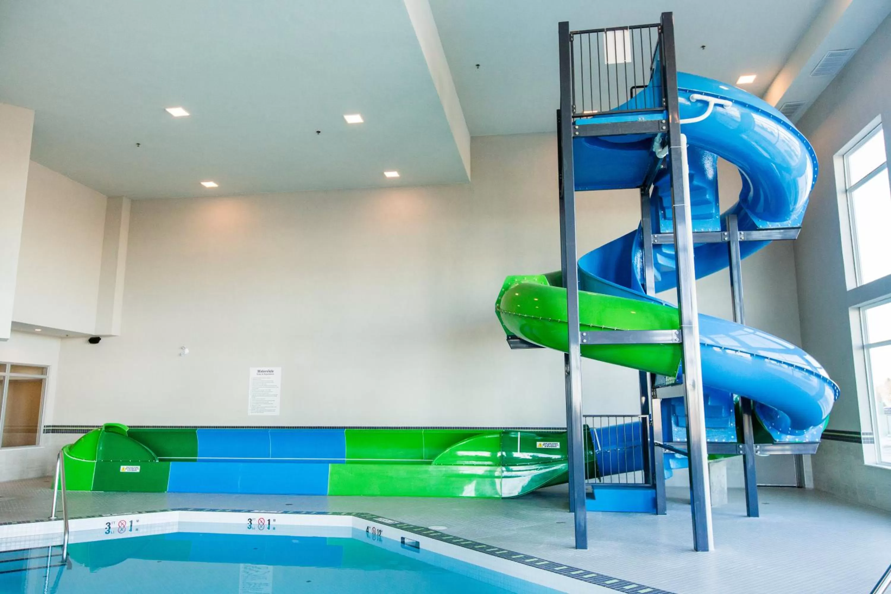 Swimming pool in Holiday Inn Hotel & Suites Calgary South - Conference Ctr by IHG