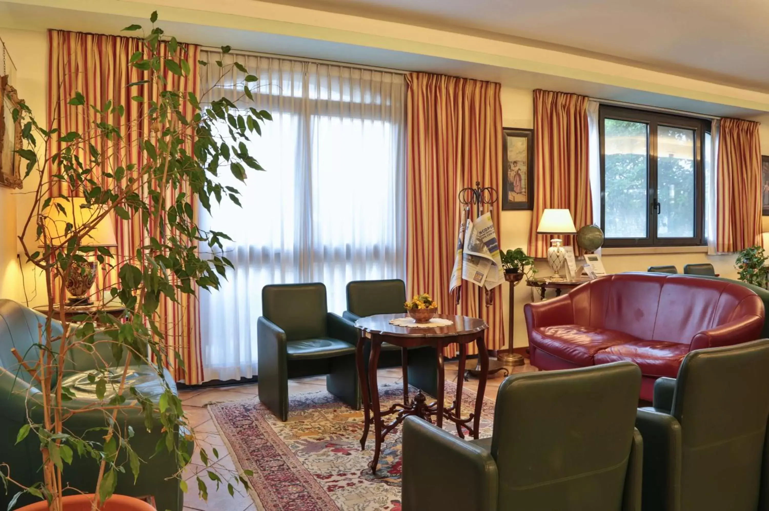 Lobby or reception, Seating Area in Best Western Hotel Dei Cavalieri