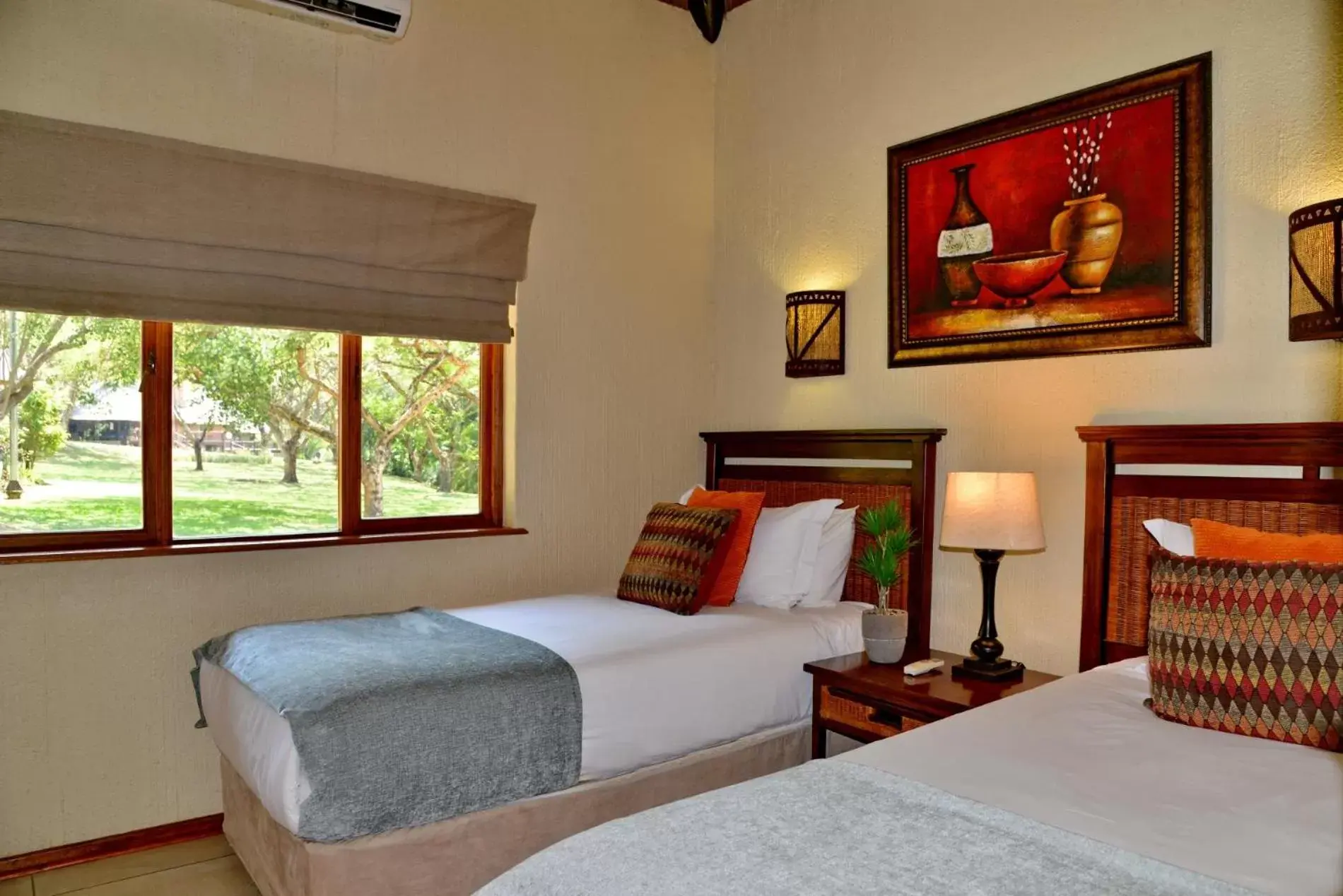 Bed in Cambalala - Luxury Units - in Kruger Park Lodge - Serviced Daily, Free Wi-Fi