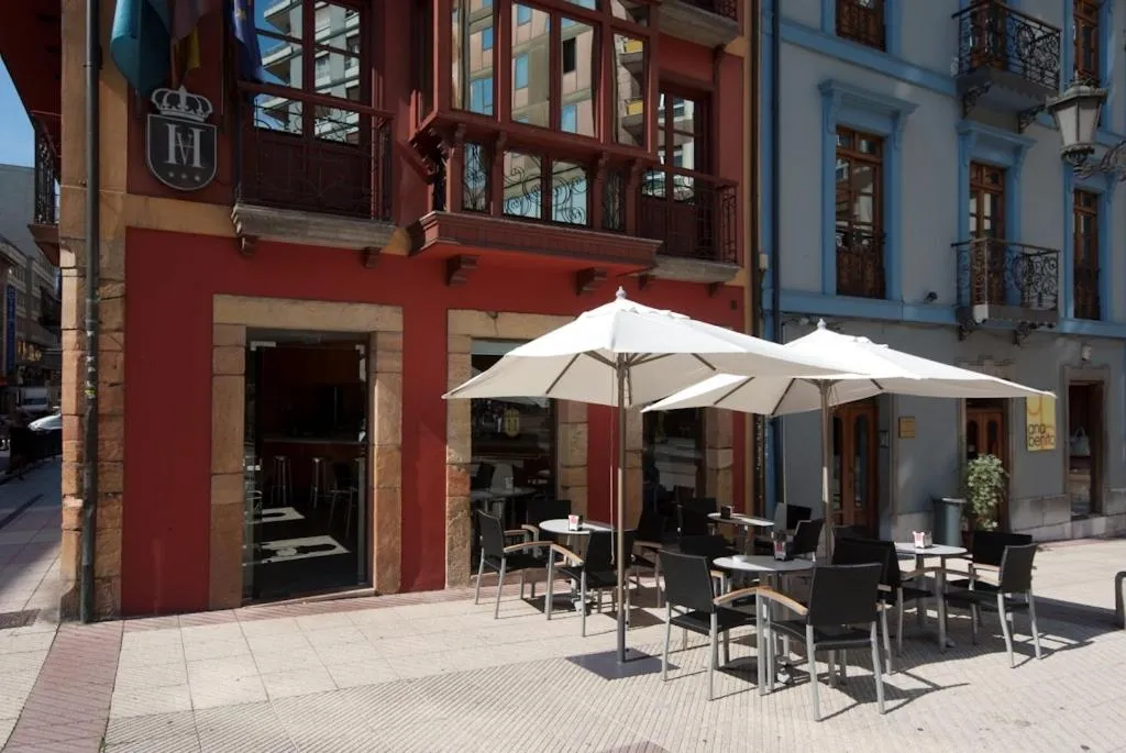 Restaurant/places to eat in Hotel Vetusta