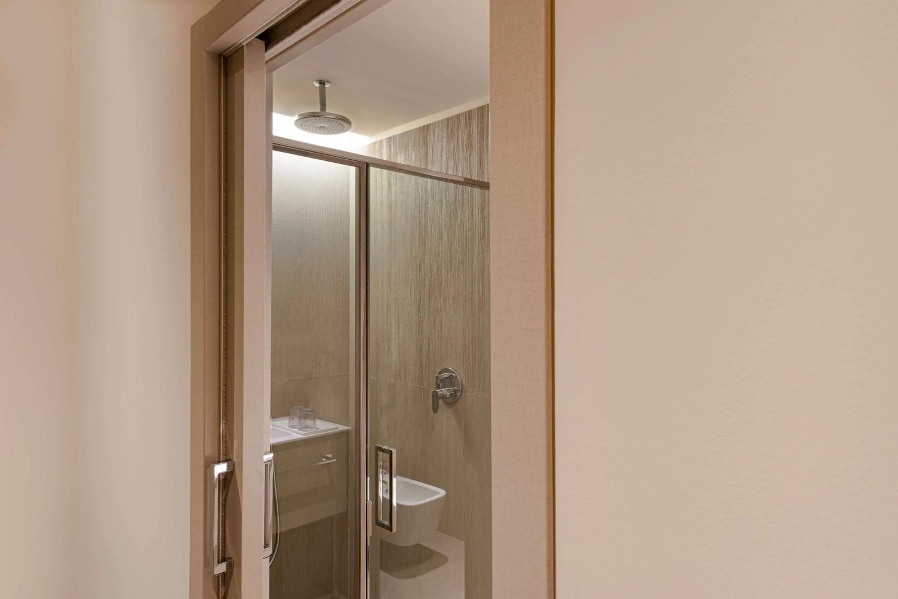 Shower in Hyatt Centric Murano Venice