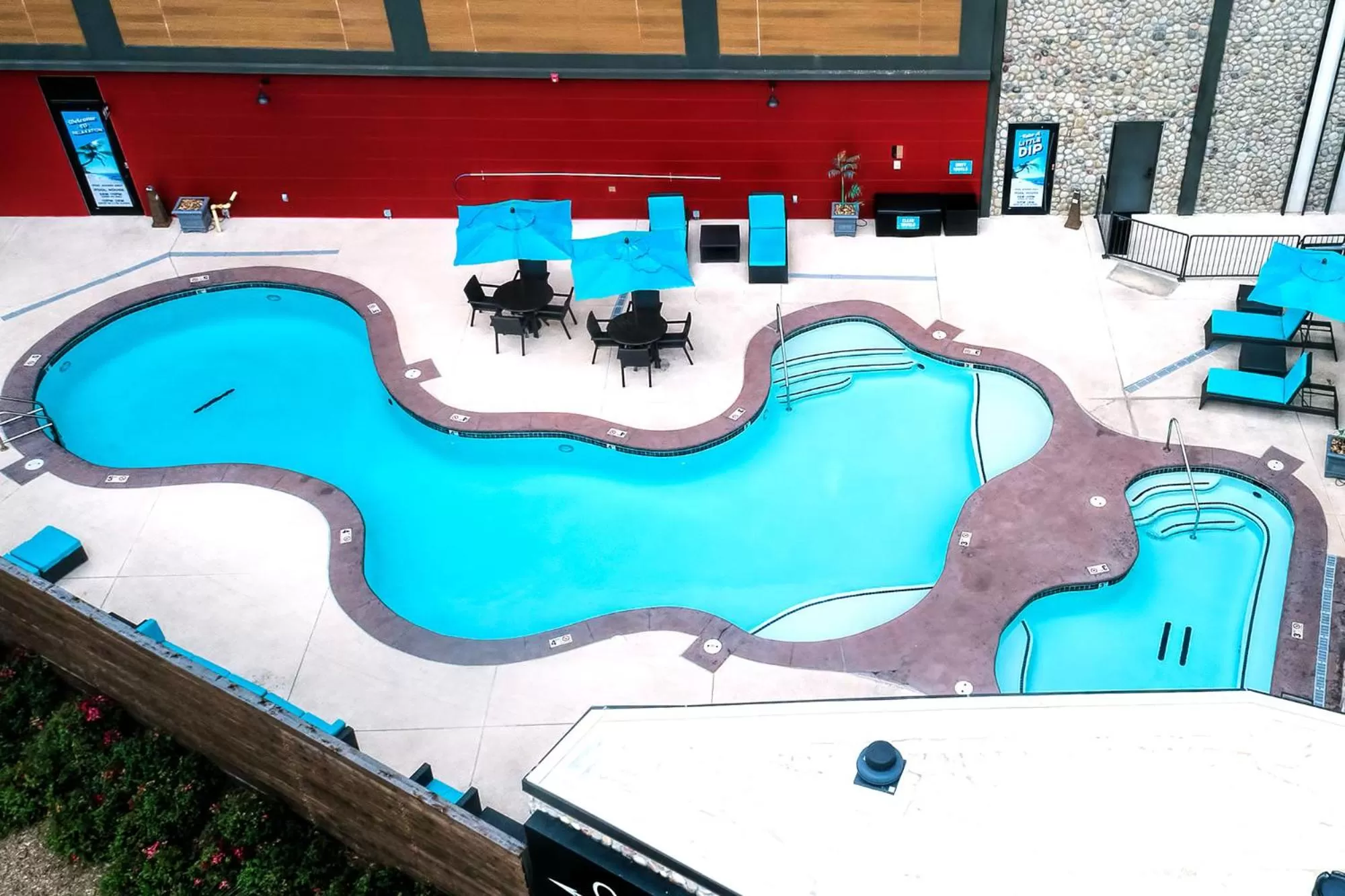 Pool view in Cherokee Casino Hotel Roland