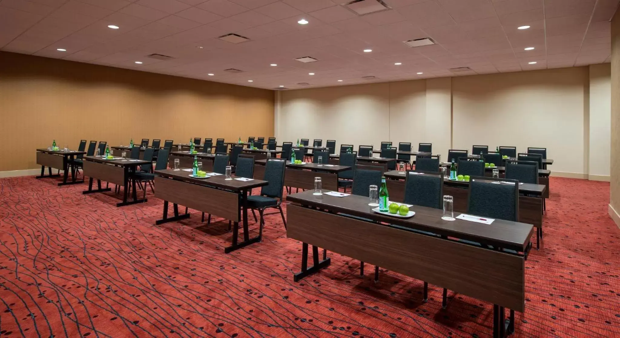 Meeting/conference room in Residence Inn by Marriott Calgary South