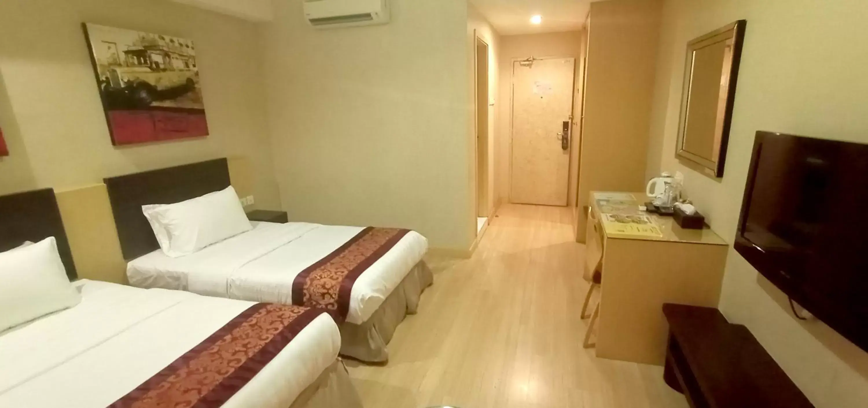 Bed in Ideals Hotel Melaka