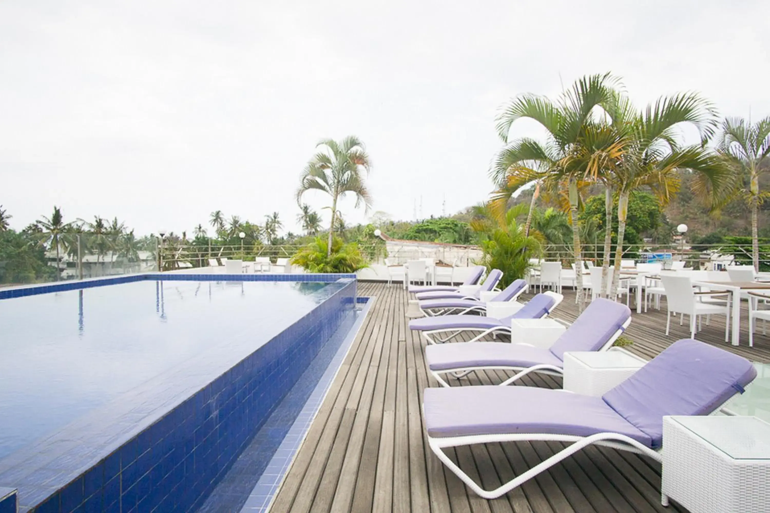 Swimming Pool in Taman Unique Hotel