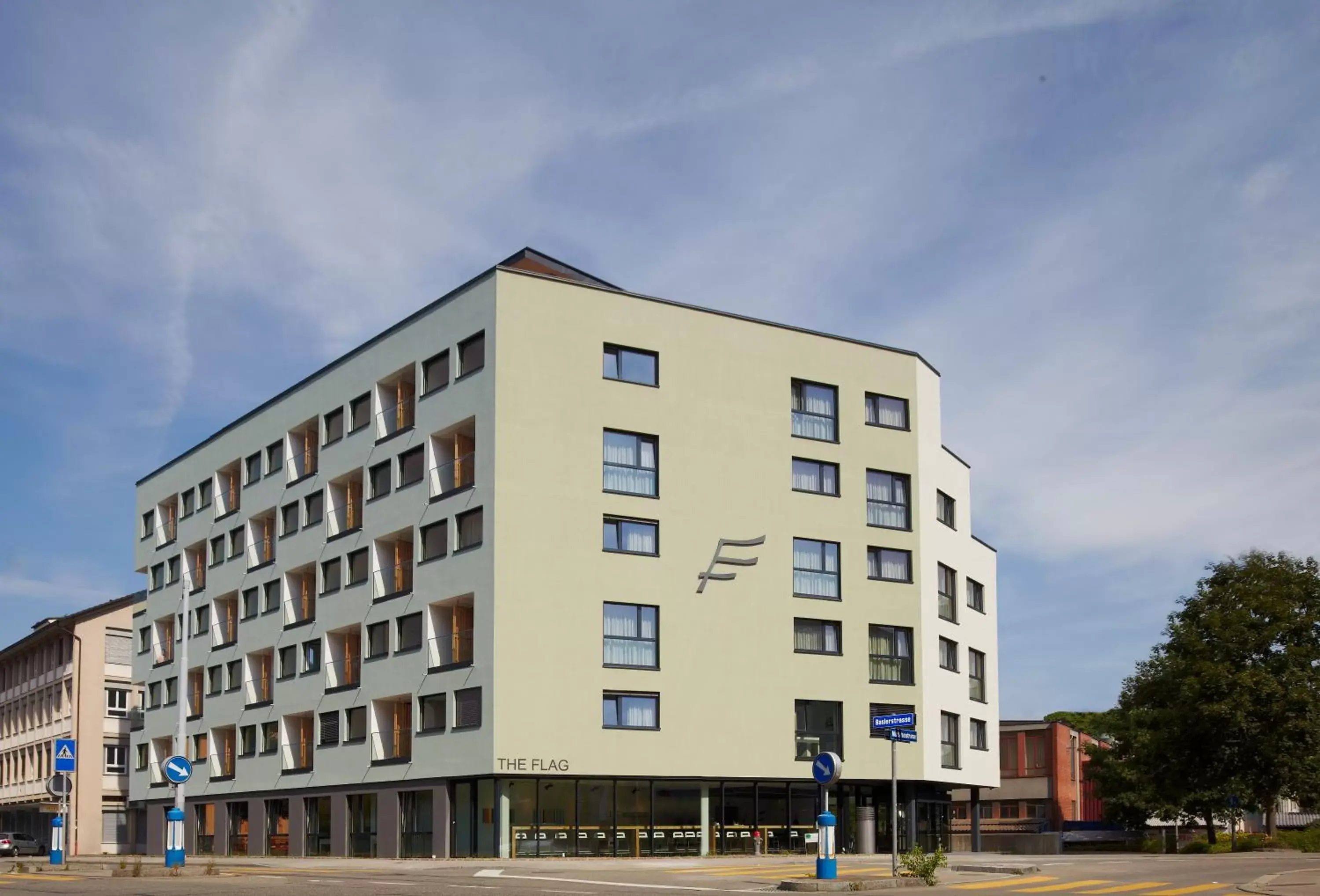 Facade/entrance, Property Building in THE FLAG Zürich