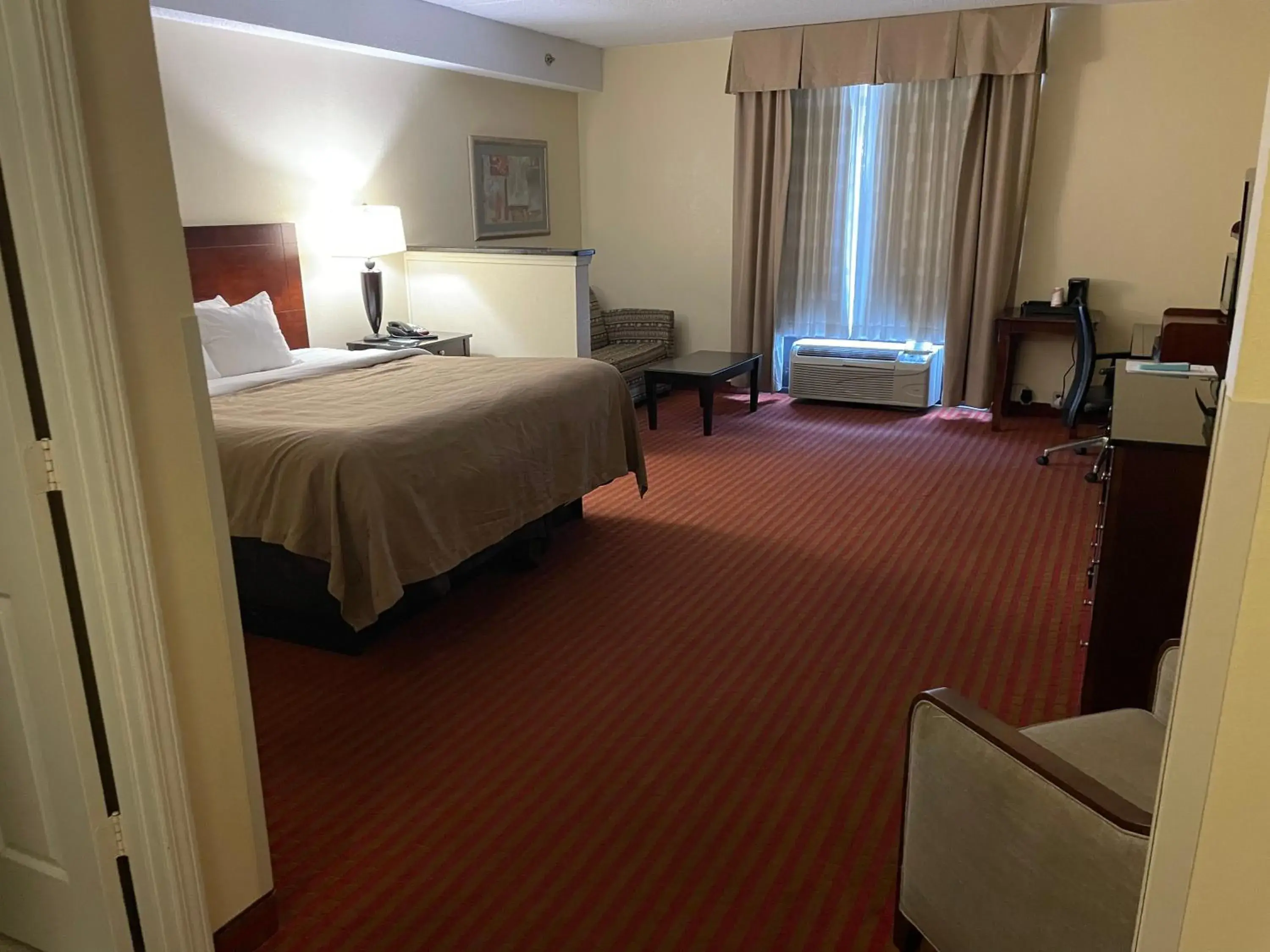 Bedroom, Bed in Quality Inn & Suites Bedroom, Bed in Quality Inn & Suites