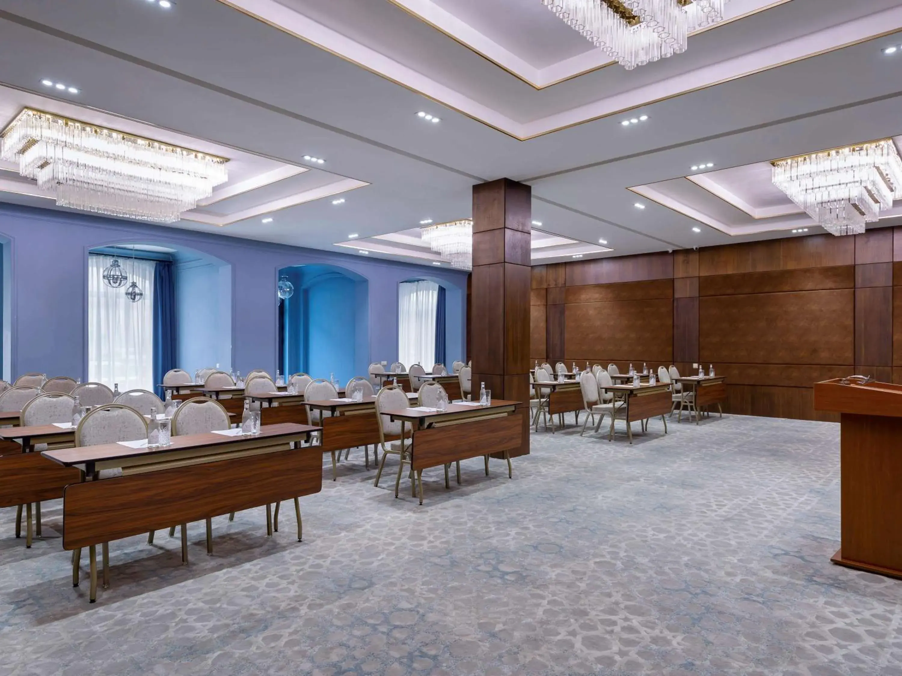 Meeting/conference room, Restaurant/Places to Eat in Mercure Tashkent
