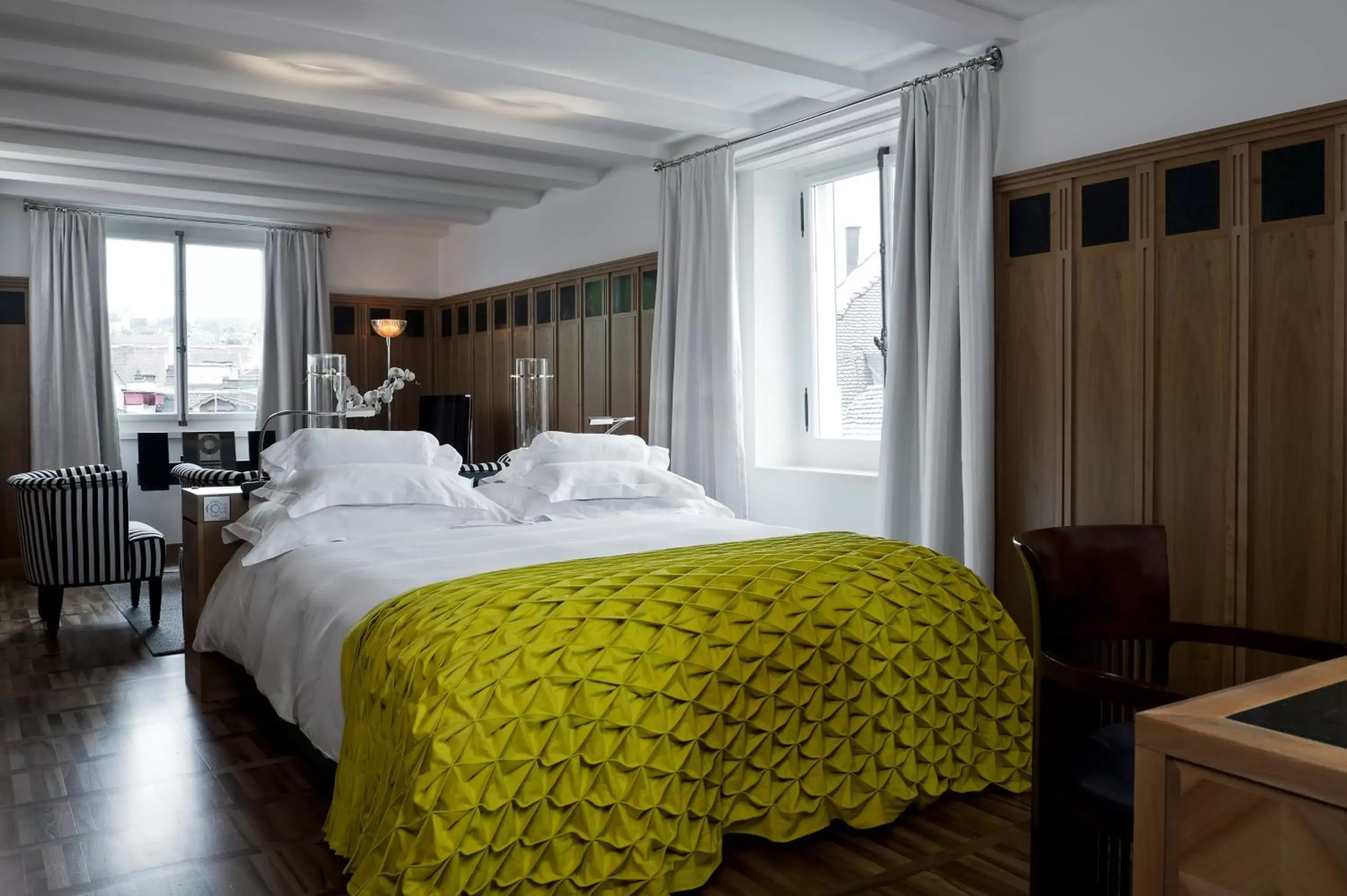 Bed in Widder Hotel - Zurichs luxury hideaway