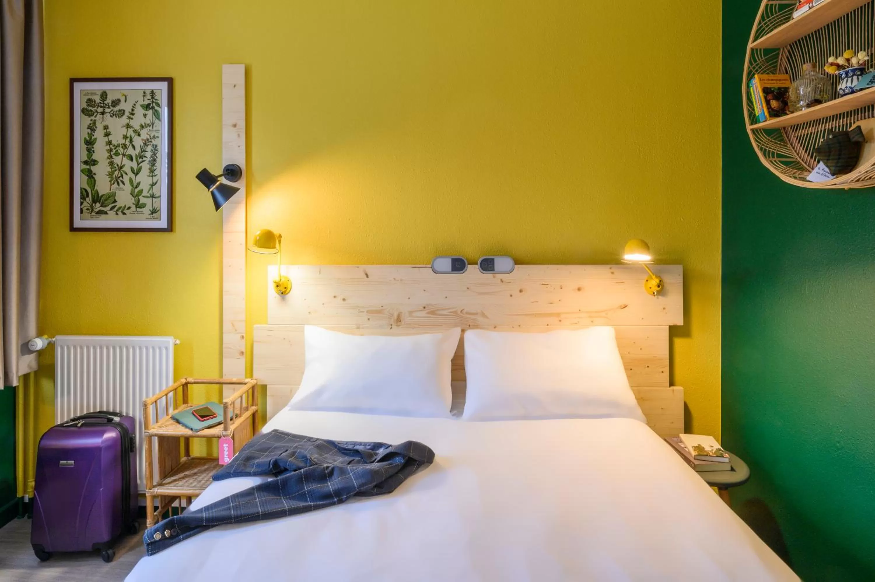 Bed in Greet Hotel Evreux Centre - Route de Normandie by Accor