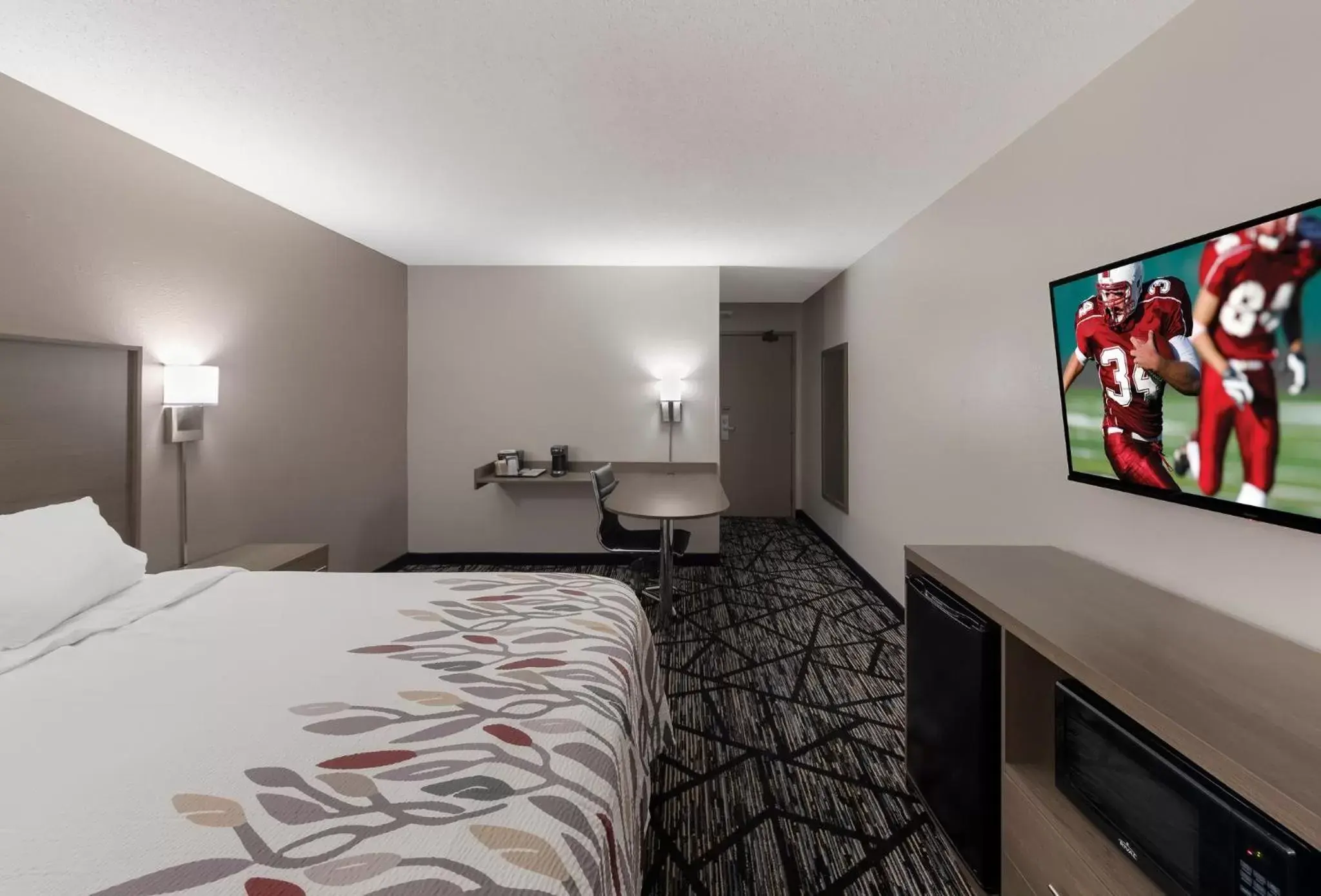 Bedroom, Bed in Red Roof Inn Mansfield Bedroom, Bed in Red Roof Inn Mansfield