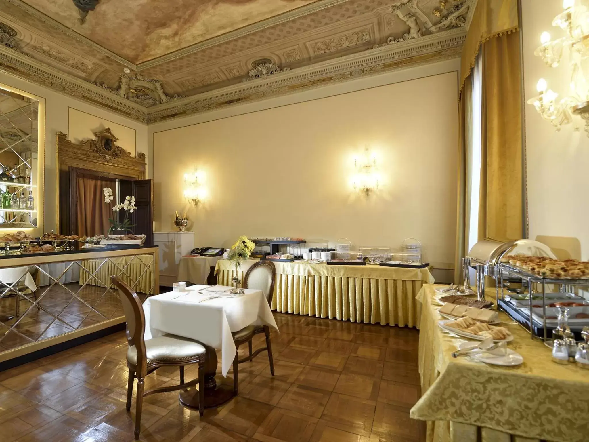 Restaurant/Places to Eat in Hotel Ai Cavalieri di Venezia
