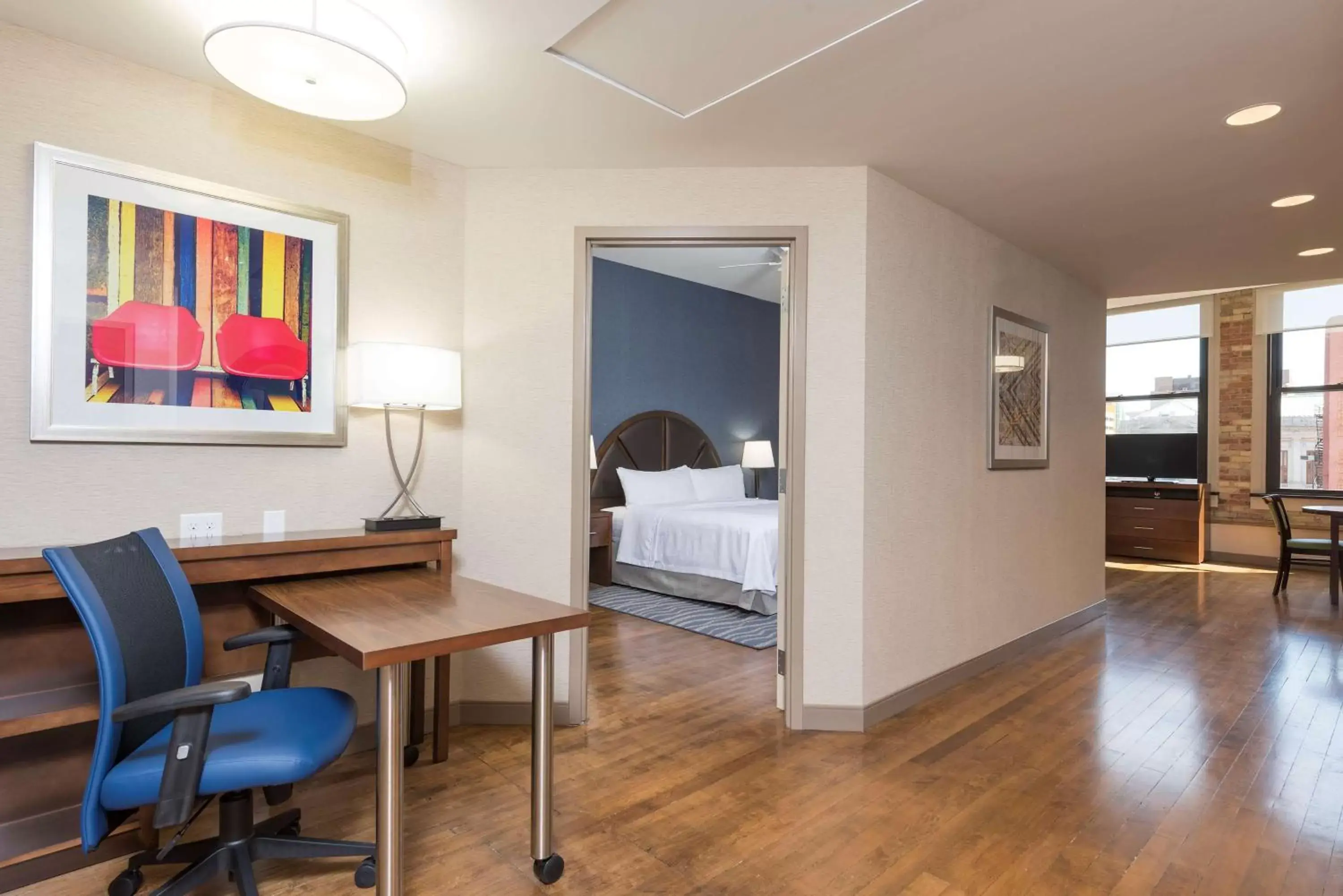 Bed, TV/Entertainment Center in Homewood Suites by Hilton Grand Rapids Downtown