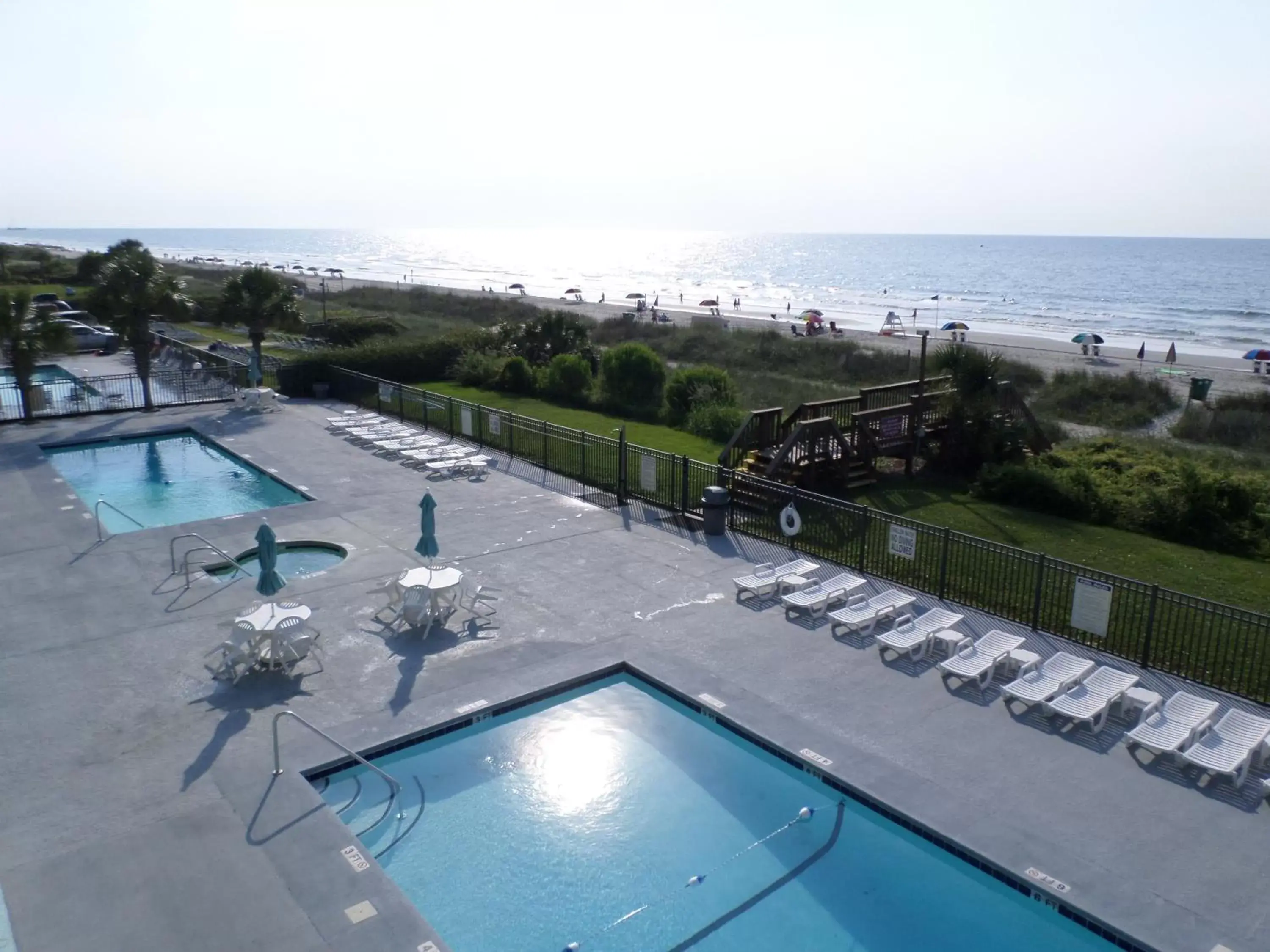 Hot Tub, Pool View in Tropical Seas Hotel