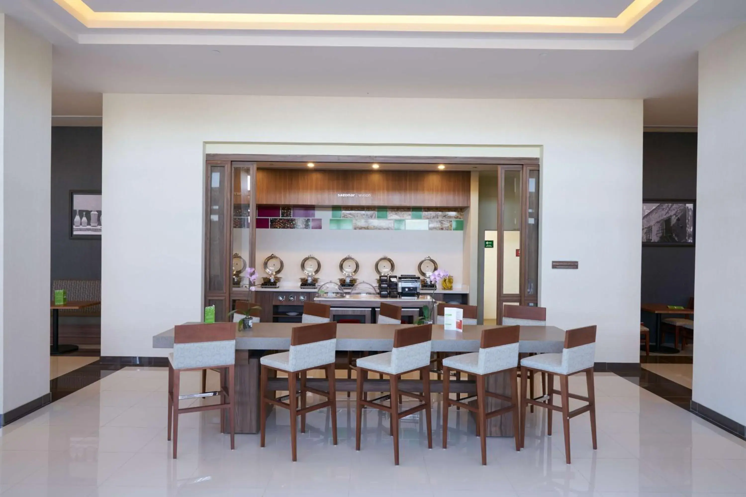 Dining area, Restaurant/Places to Eat in Hampton Inn by Hilton Irapuato