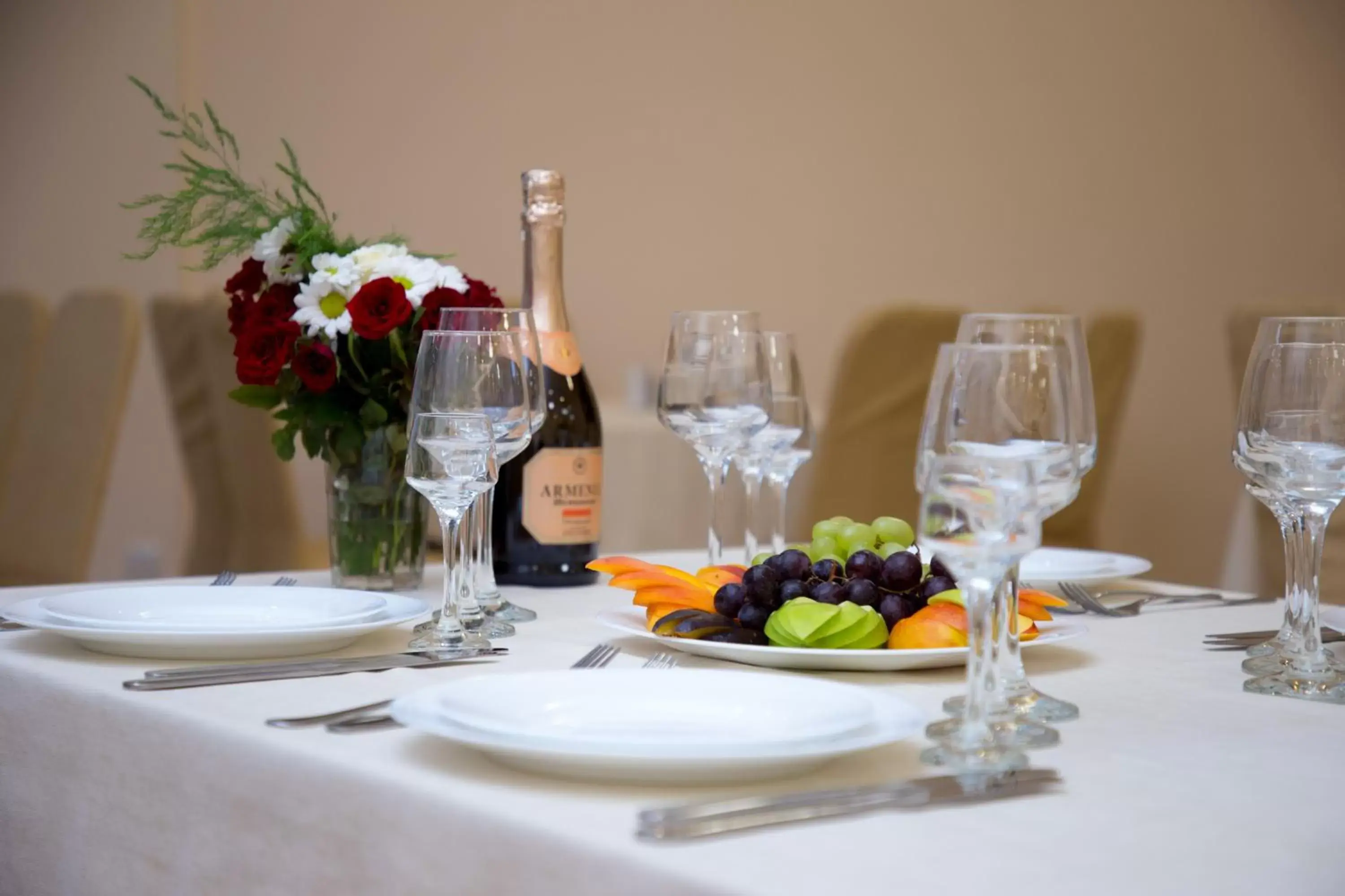 Restaurant/places to eat in Richmind Hotel Restaurant/places to eat in Richmind Hotel